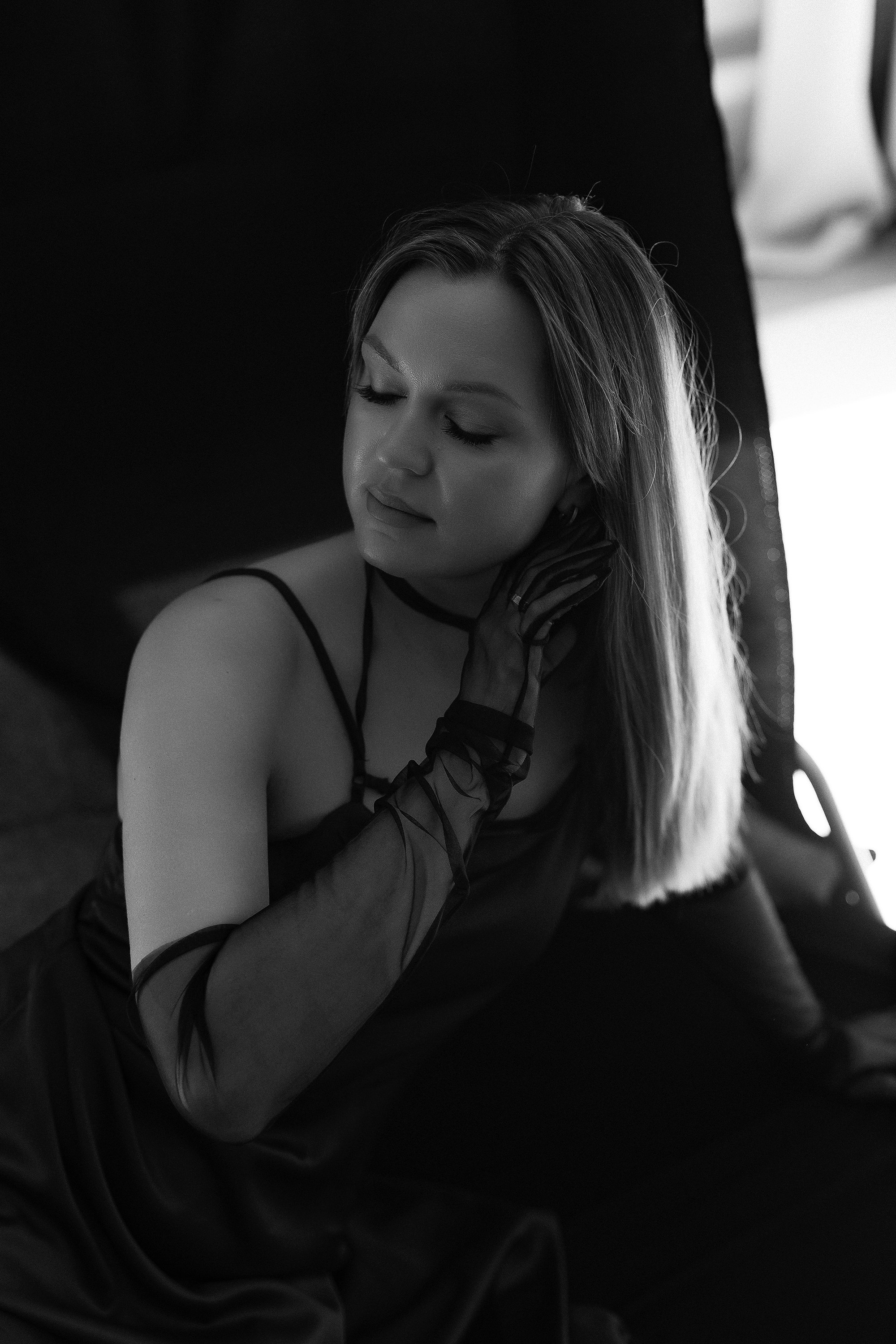 Персональная съёмка с цветным светом. Свадебный фотограф Пермь