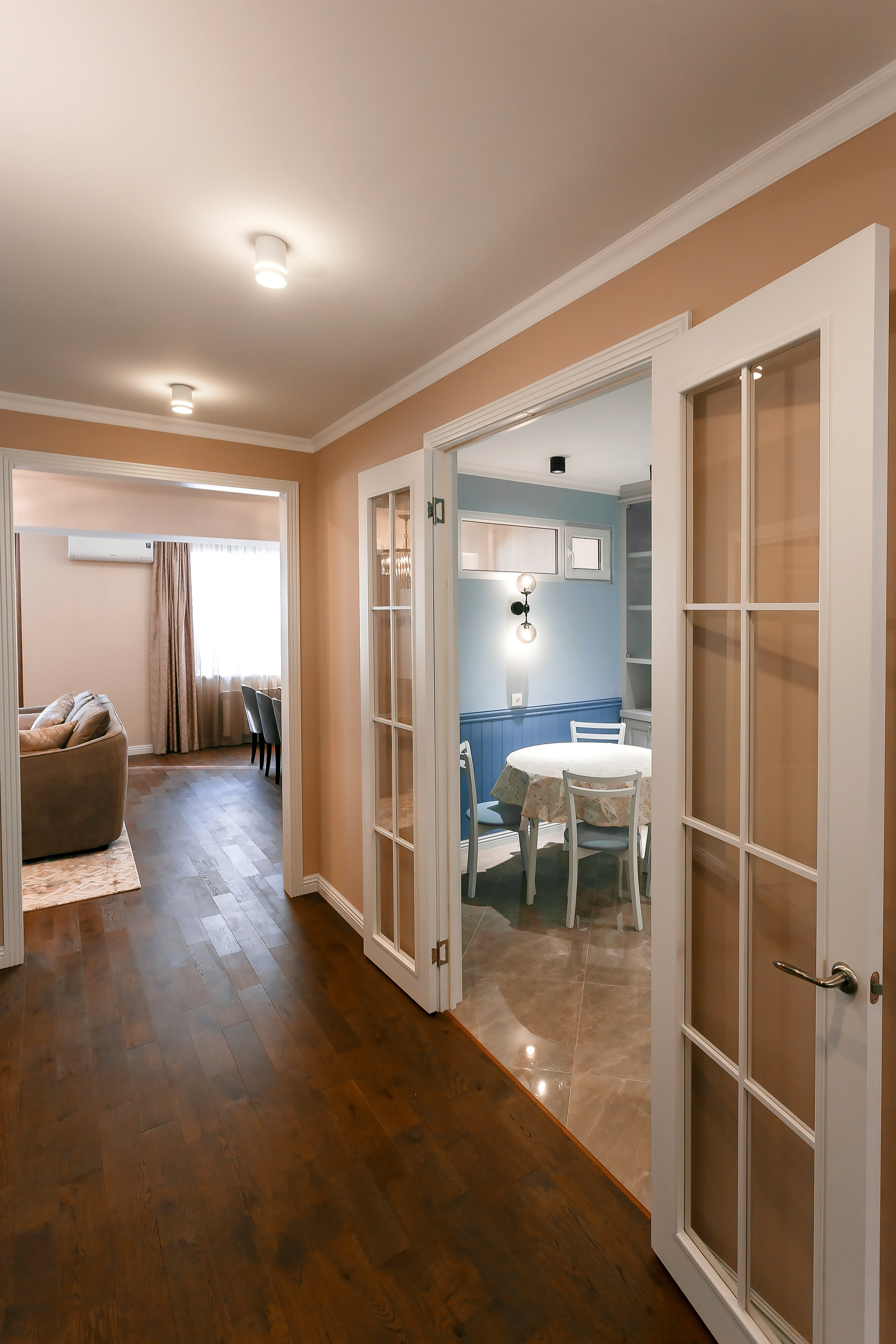 Central interior. Репортажный фотограф в Алмате Чумаков Георгий