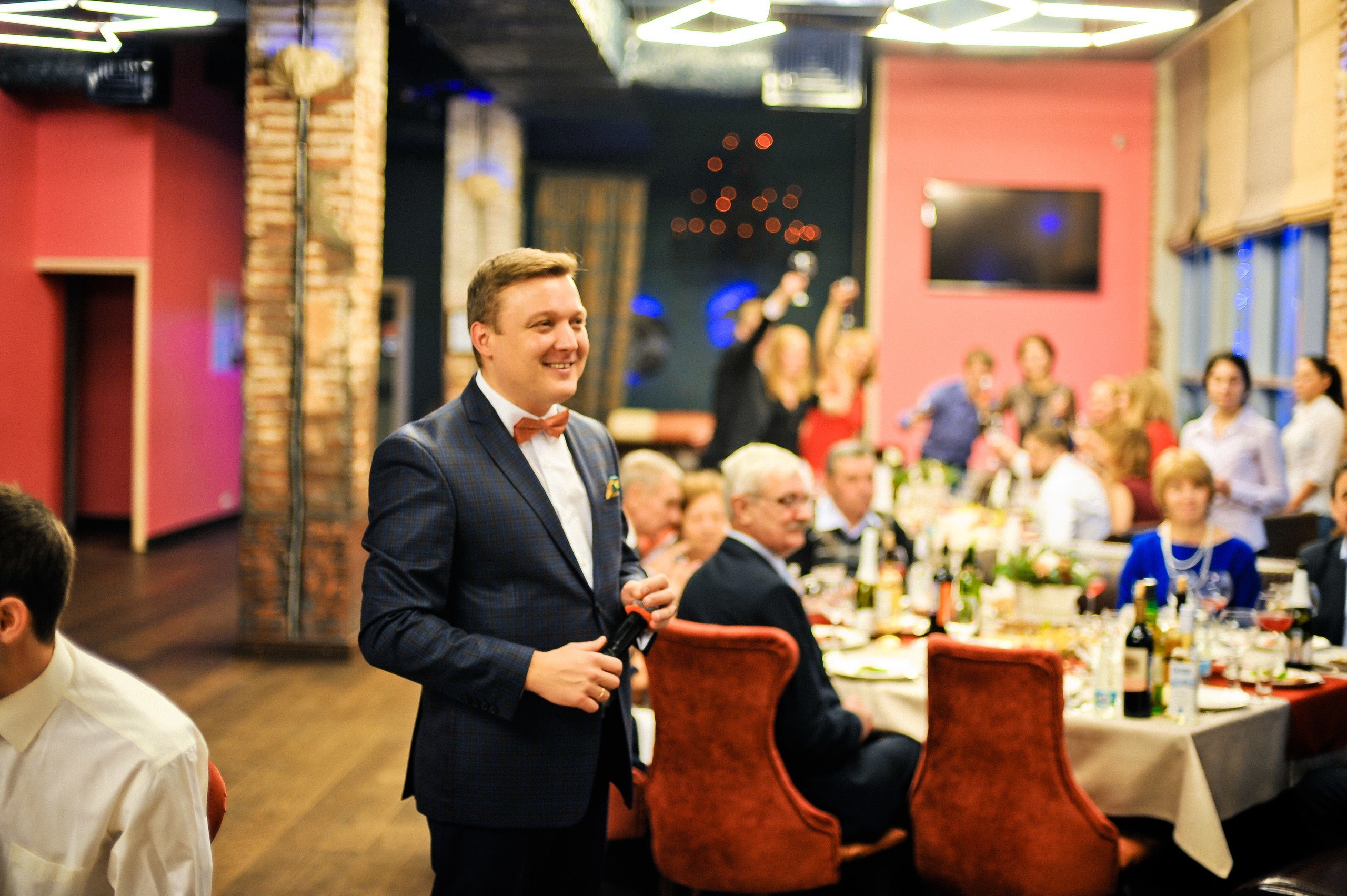 Фото ведущего Сергея Рябинина. Фотографии со свадеб, корпоративов, юби. Ведущий на свадьбу, корпоратив и юбилей в Москве Сергей Рябинин