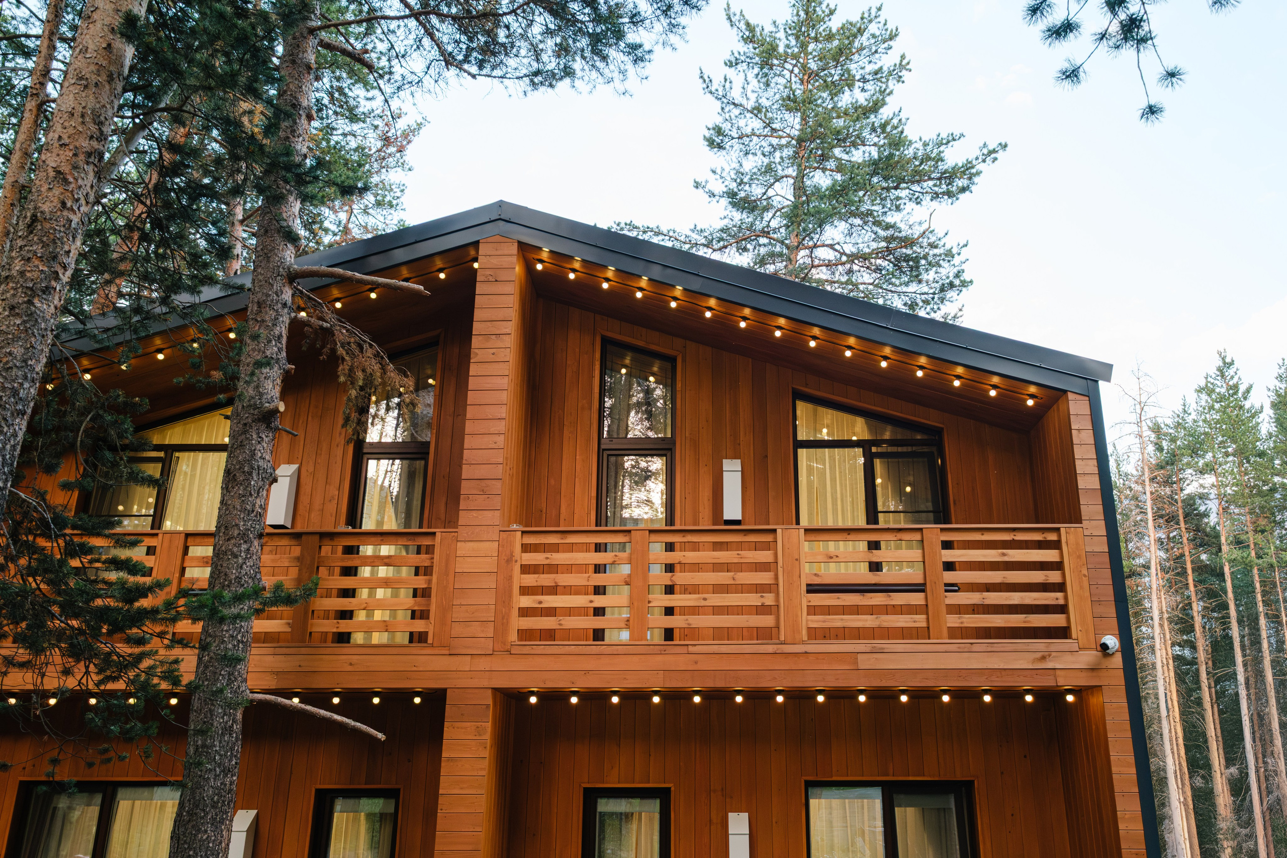 Мини-отель «Larix Hill» Терскол. Фотограф на Эльбрусе • Роман Шатхин