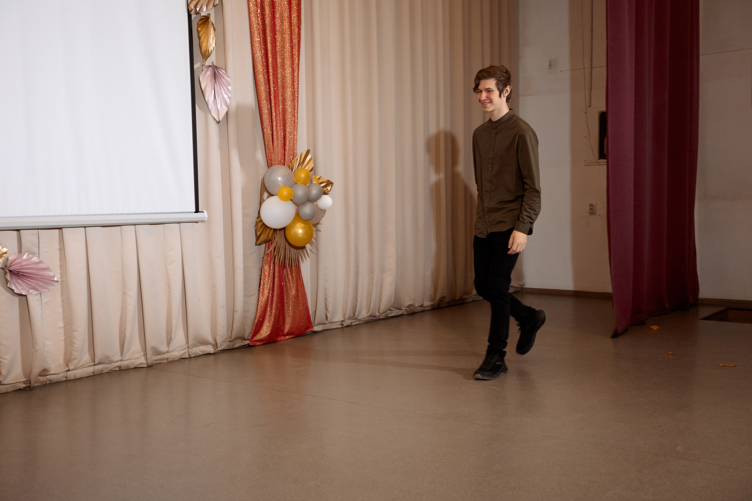 ВРУЧЕНИЕ АТТЕСТАТОВ: Пример. Все фото. Профессиональный фотограф в Ижевске Леша Петров