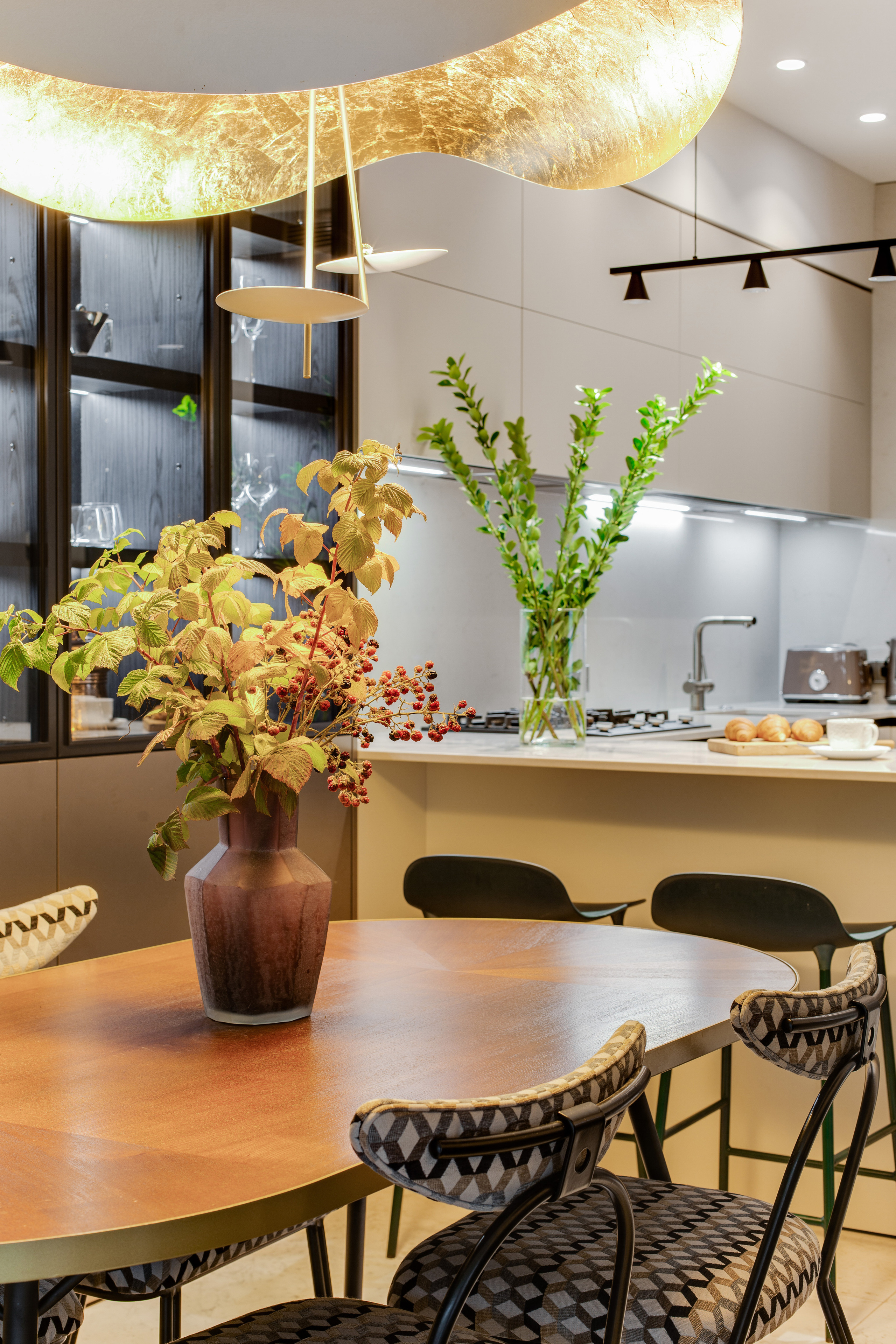 Поселок Зеленый мыс. Декорактив Москва