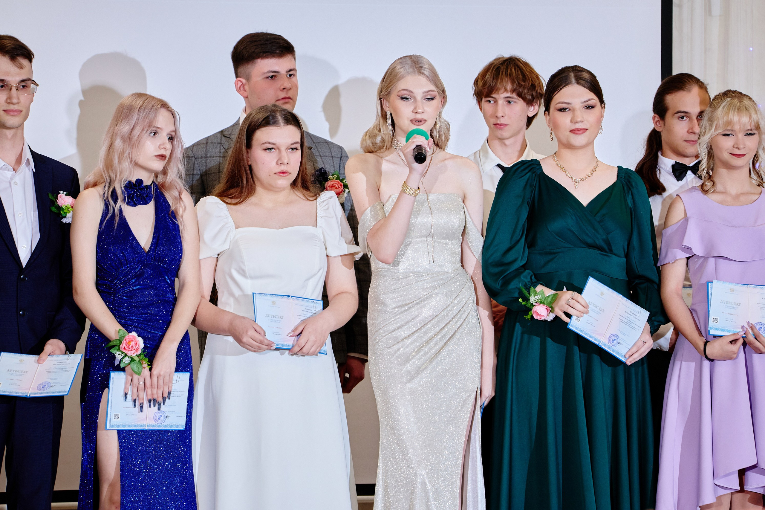 Выпускной 35 Сош. Фотограф Выпускные альбомы Таганрог Сергей Коробченко