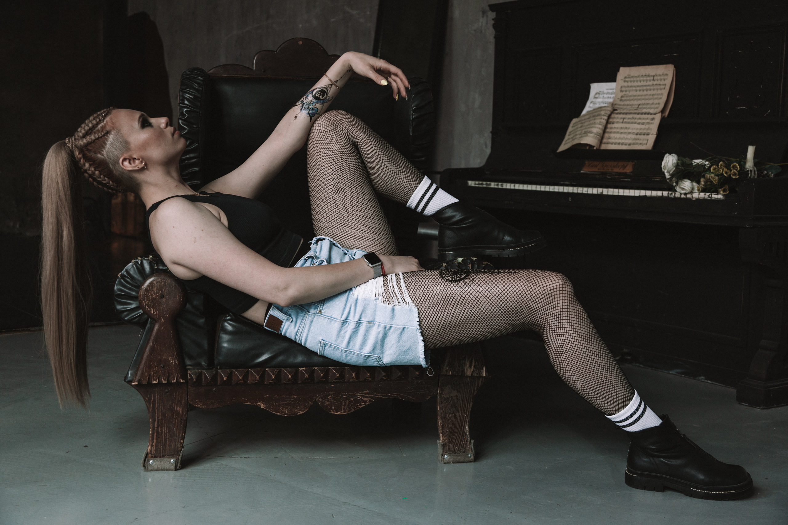 Studio. Креативный фотограф в Екатеринбурге Юлия Николотова