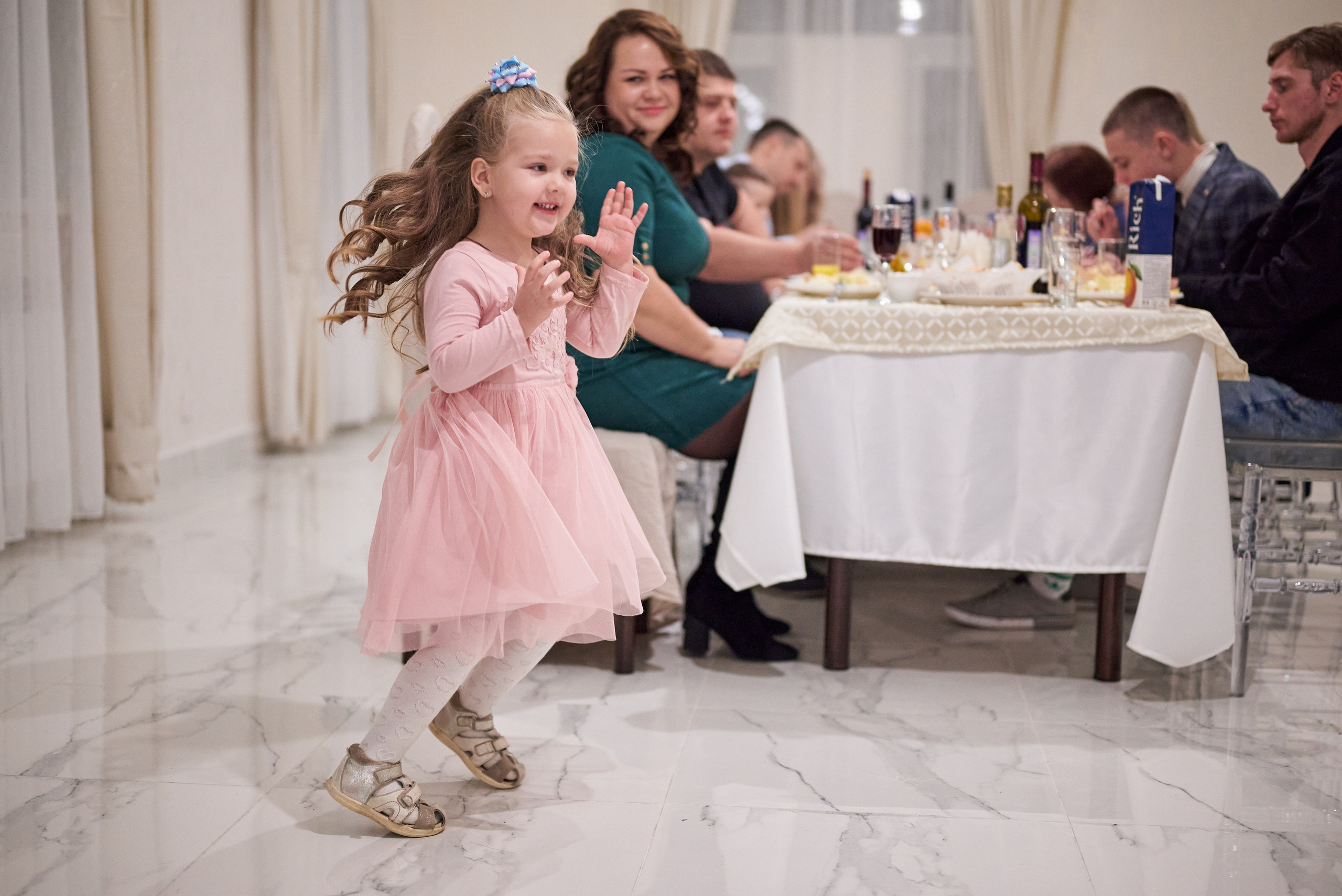 Торжества (юбилеи, корпоративные мероприятия). Выпускные Альбомы в Нижнем Новгороде