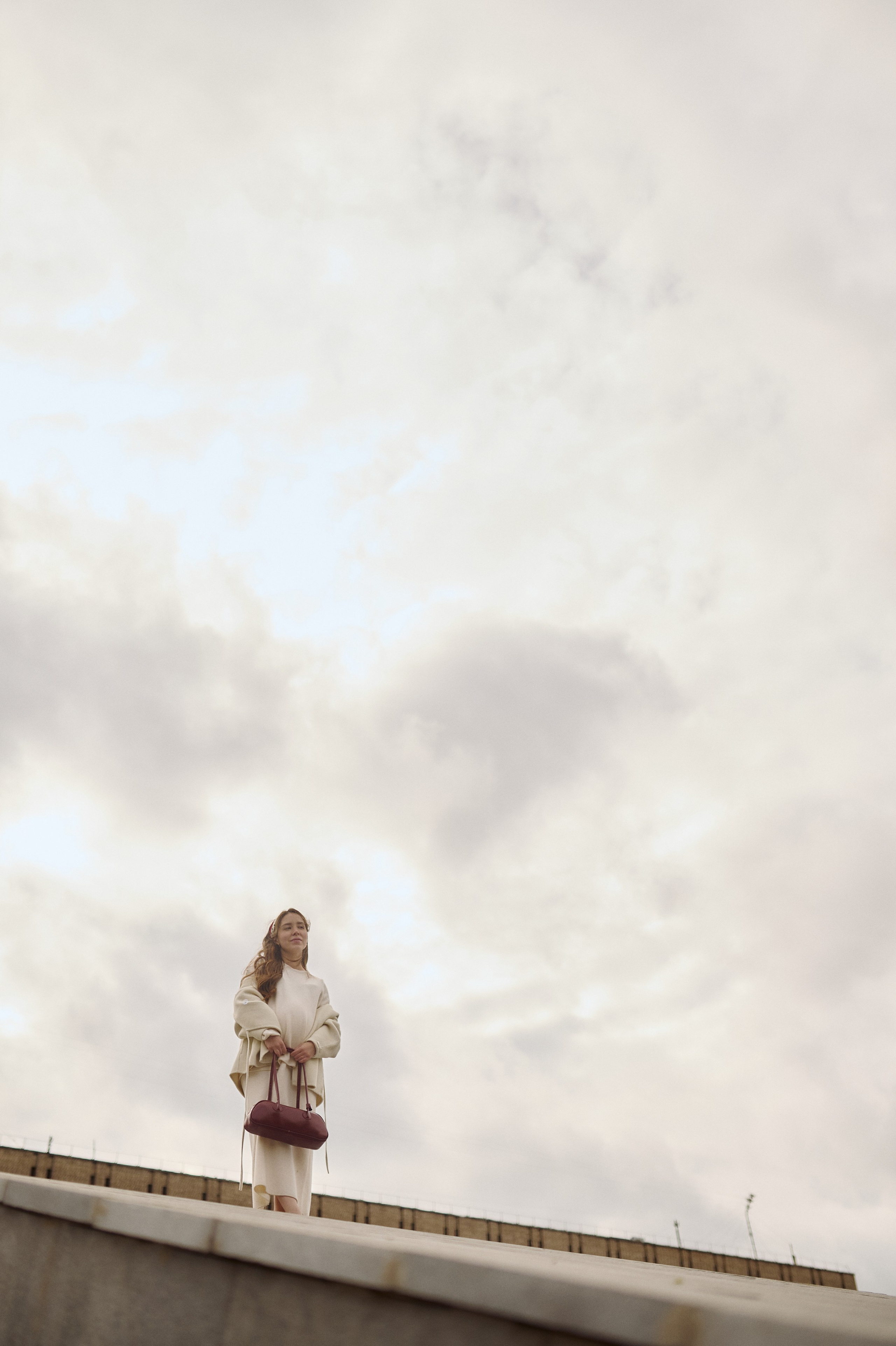 Оля на прогулке по городу. Семейный и свадебный lifestyle-фотограф в Москве Мария Петрова