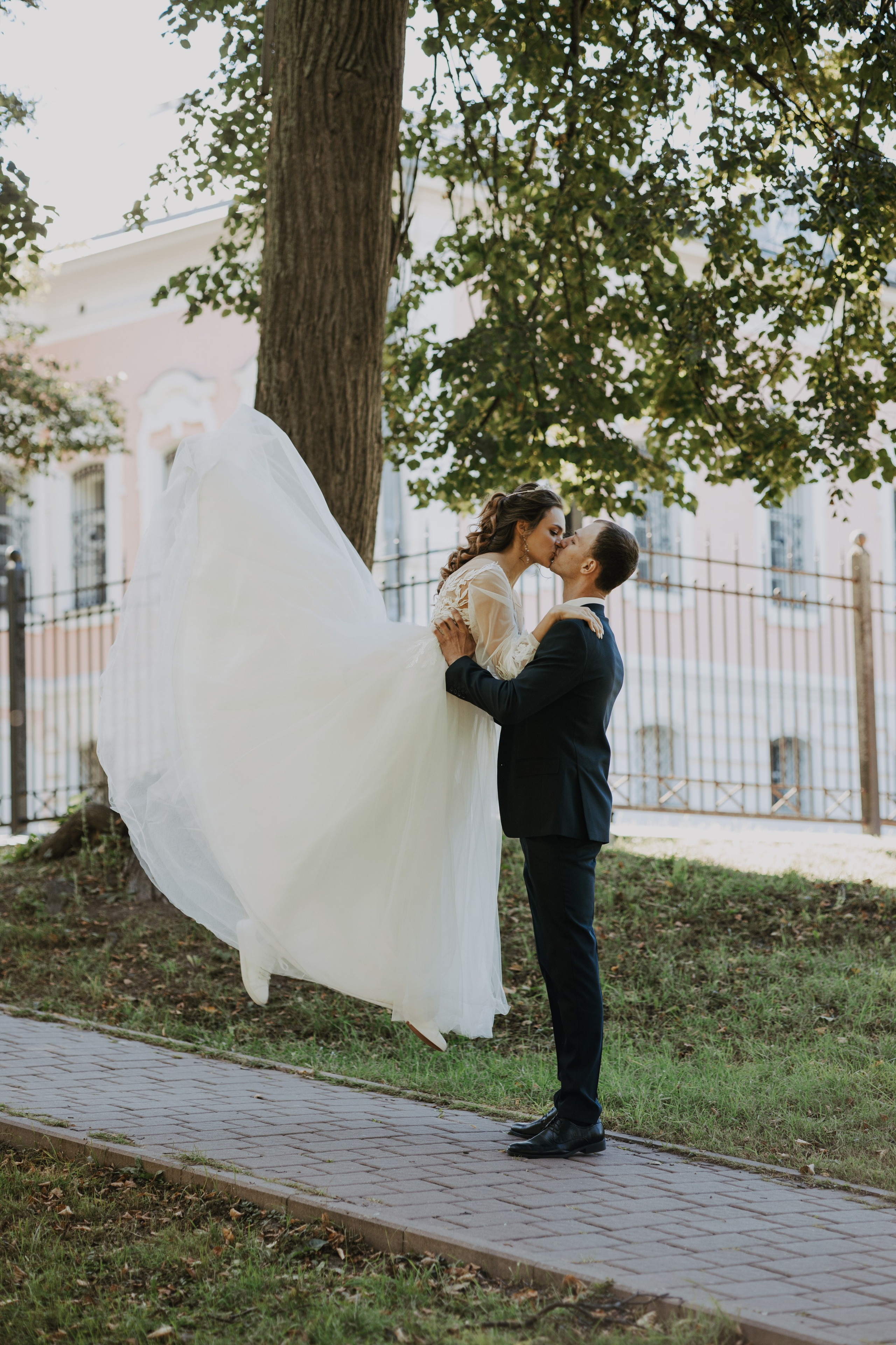 Свадебная фотосессия в Москве Никиты и Натальи. Выпускные альбомы в Серпухове
