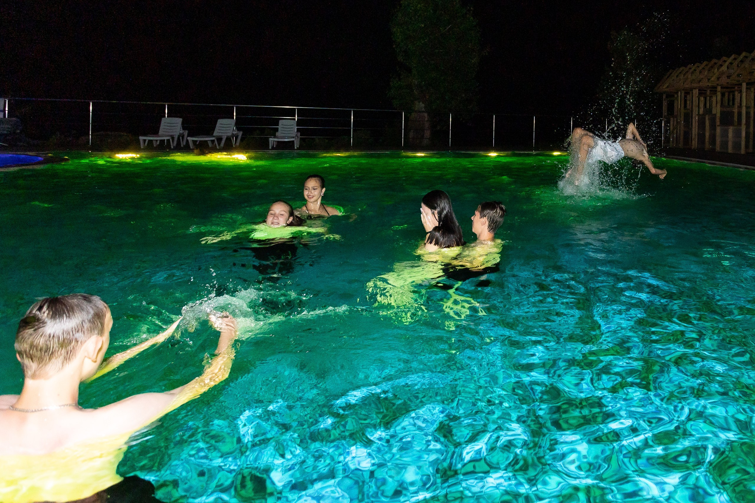 Вручение аттестата и выпускной вечер. Выпускные альбомы Майкоп, Краснодар Елена Золотарева