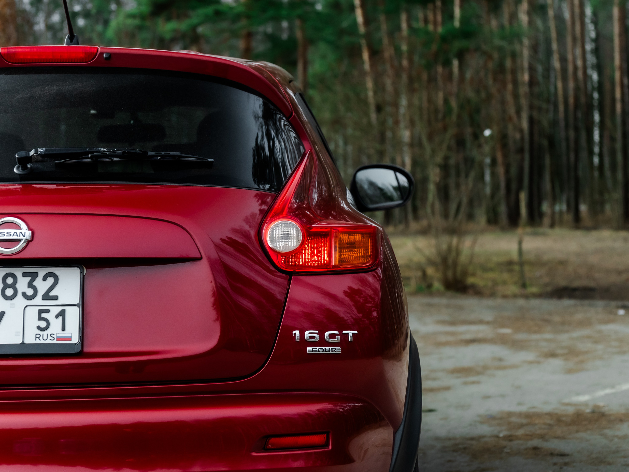 NISSAN JUKE JAPAN. Opasnophoto