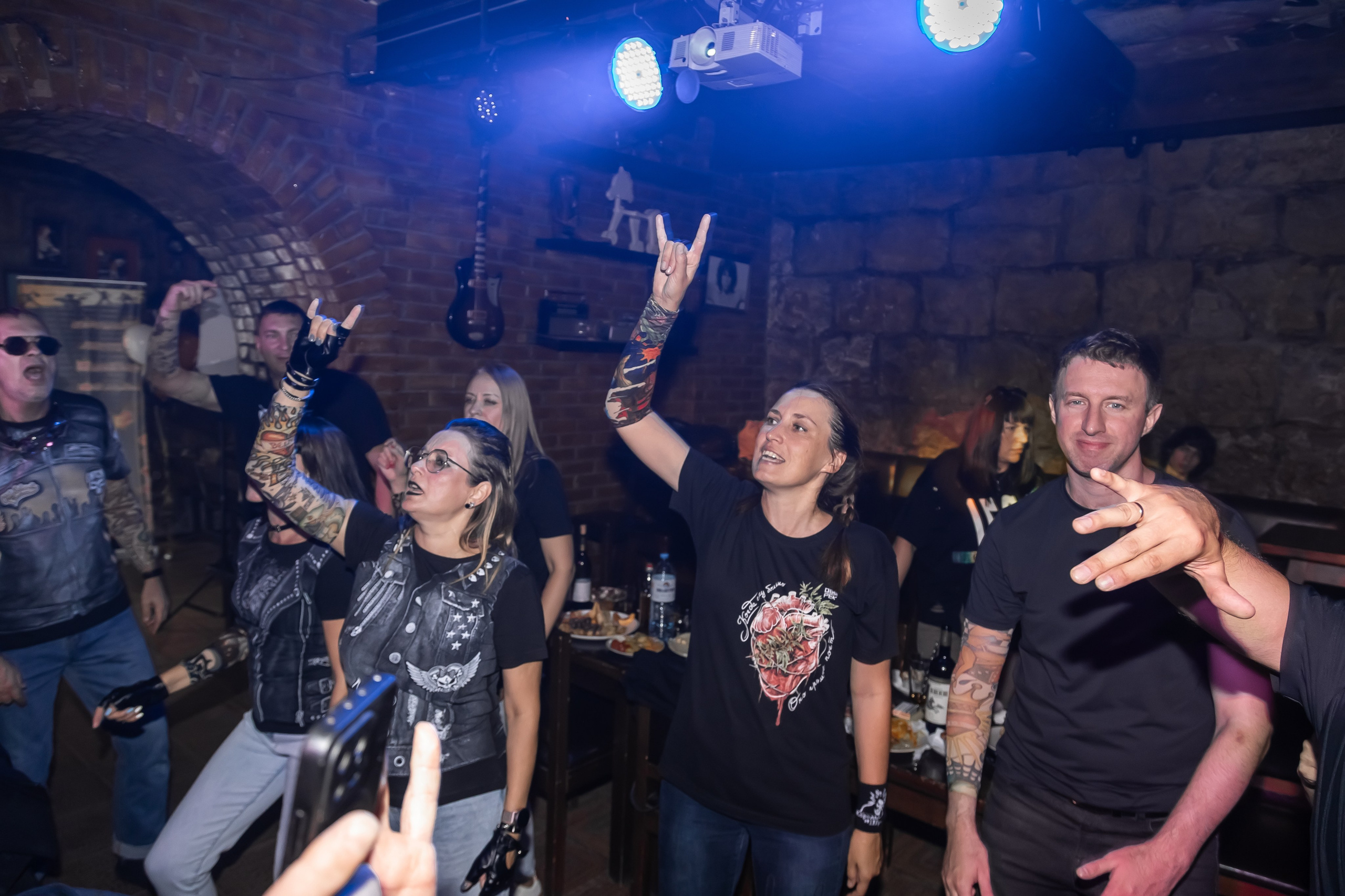 День Рождения Алексея в баре «Белая Лошадь». Фотограф в Волгограде Норченко Светлана