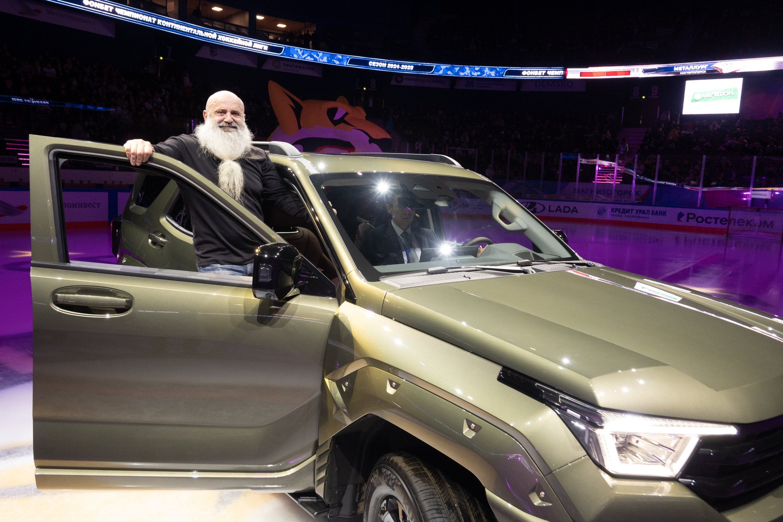 Призетация ТАНК в арене Металлург. Evgeniy Roslov