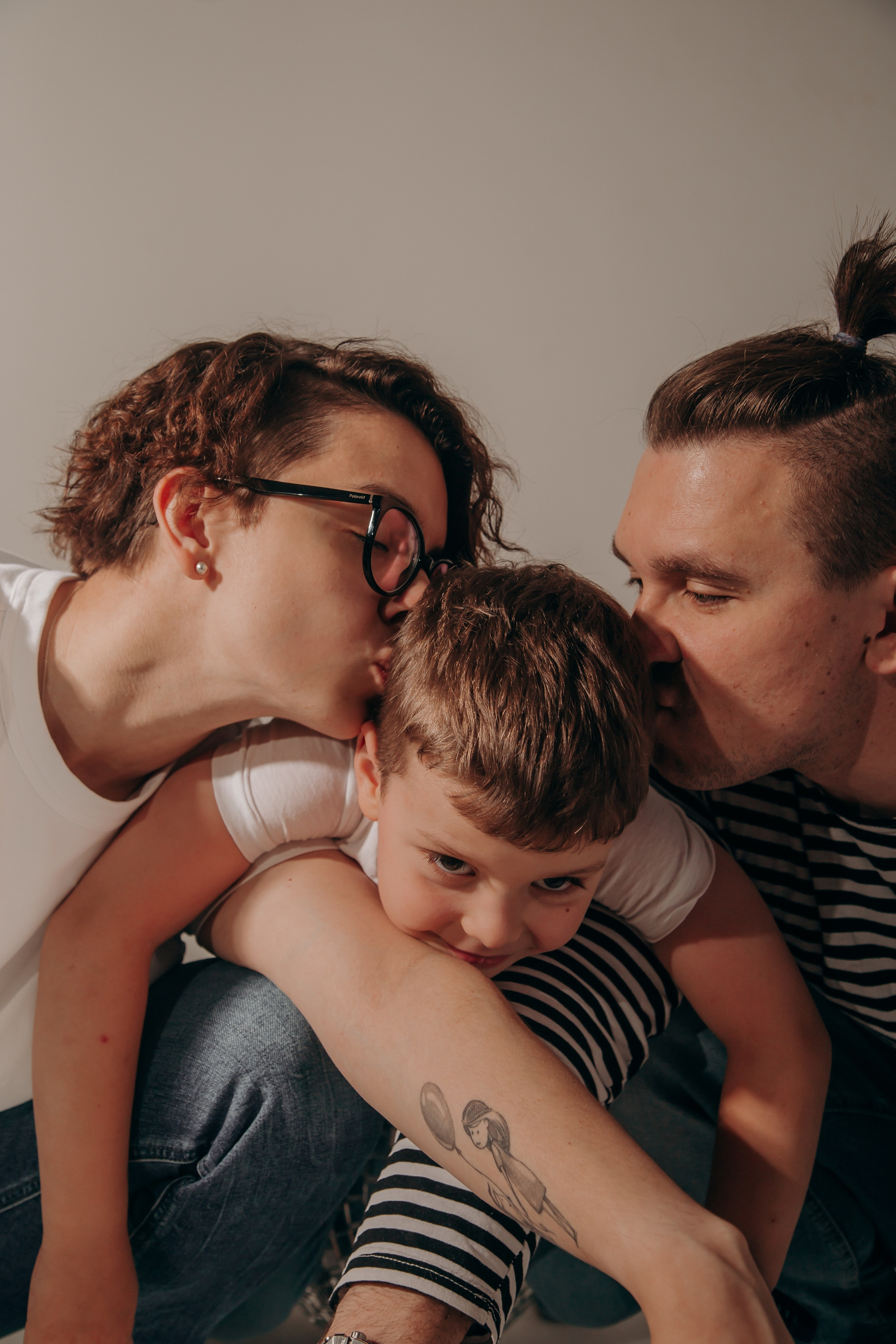 Эмоции важнее декора:) Съемка на циклораме. Фотограф вашей улыбки. Москва