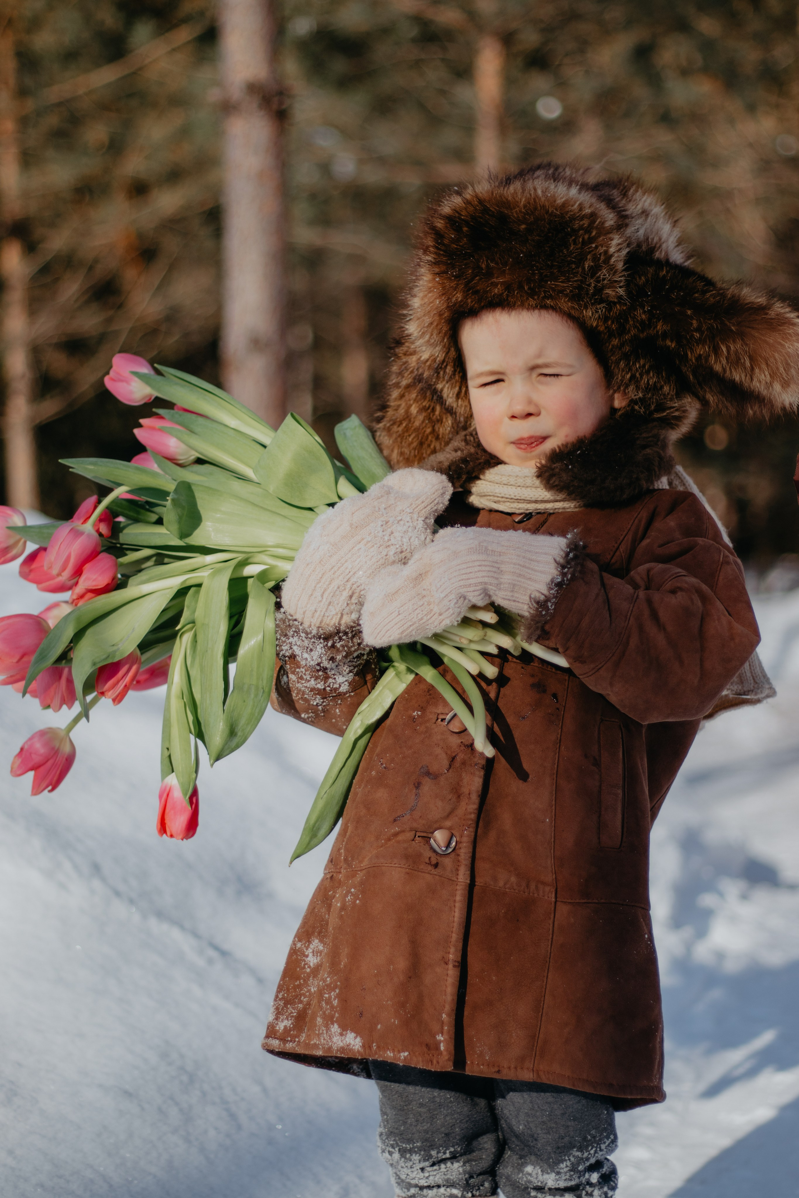 С 8 марта девочки