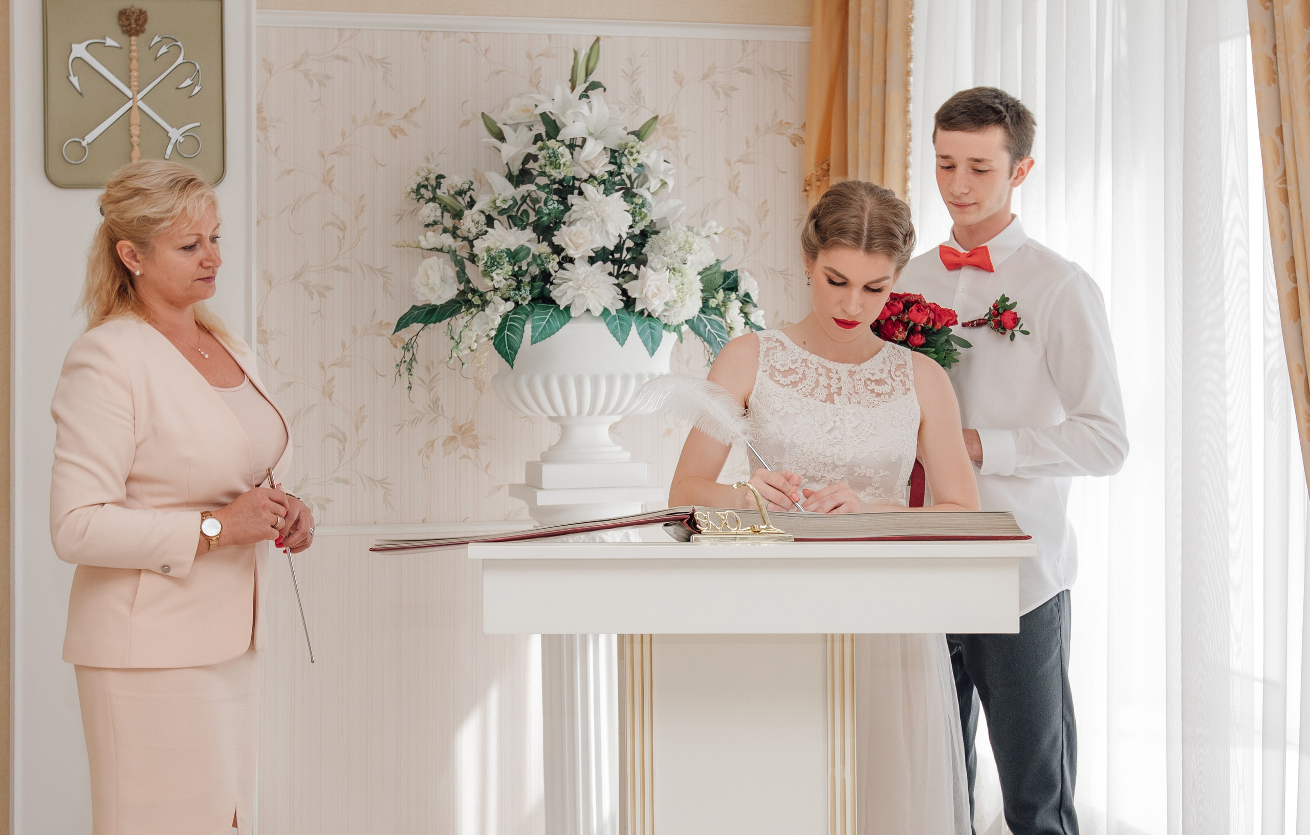 Александра и Артем. Свадьба в двух образах. Свадебный и семейный фотограф в Санкт-Петербурге и Сестрорецке