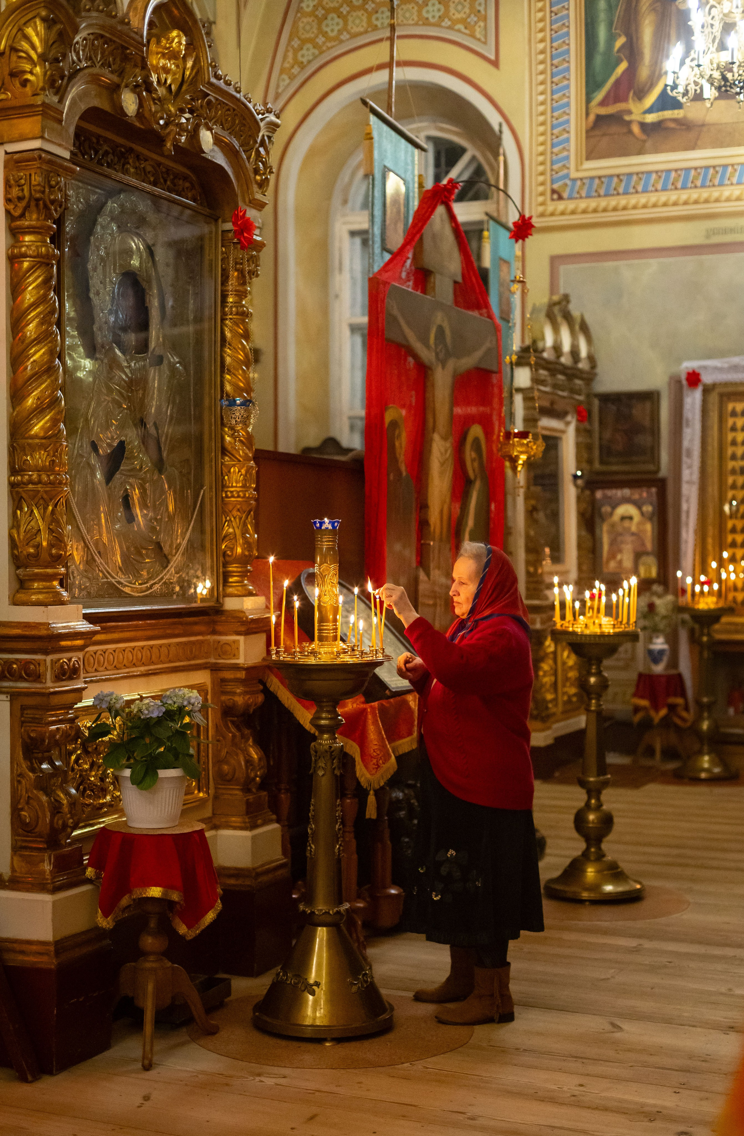 Пасха Воскресенский храм с Ашитково. Семейный и детский фотограф Анна Петракова