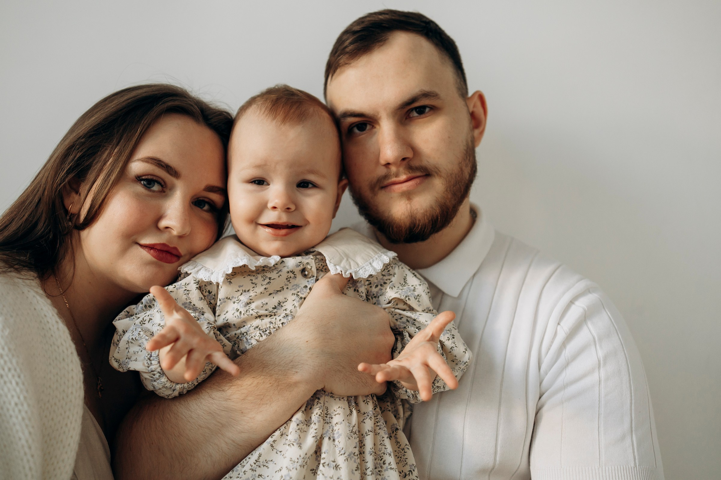 Василиса и ее семья. Семейный фотограф Тюмень Смирнова Юлия