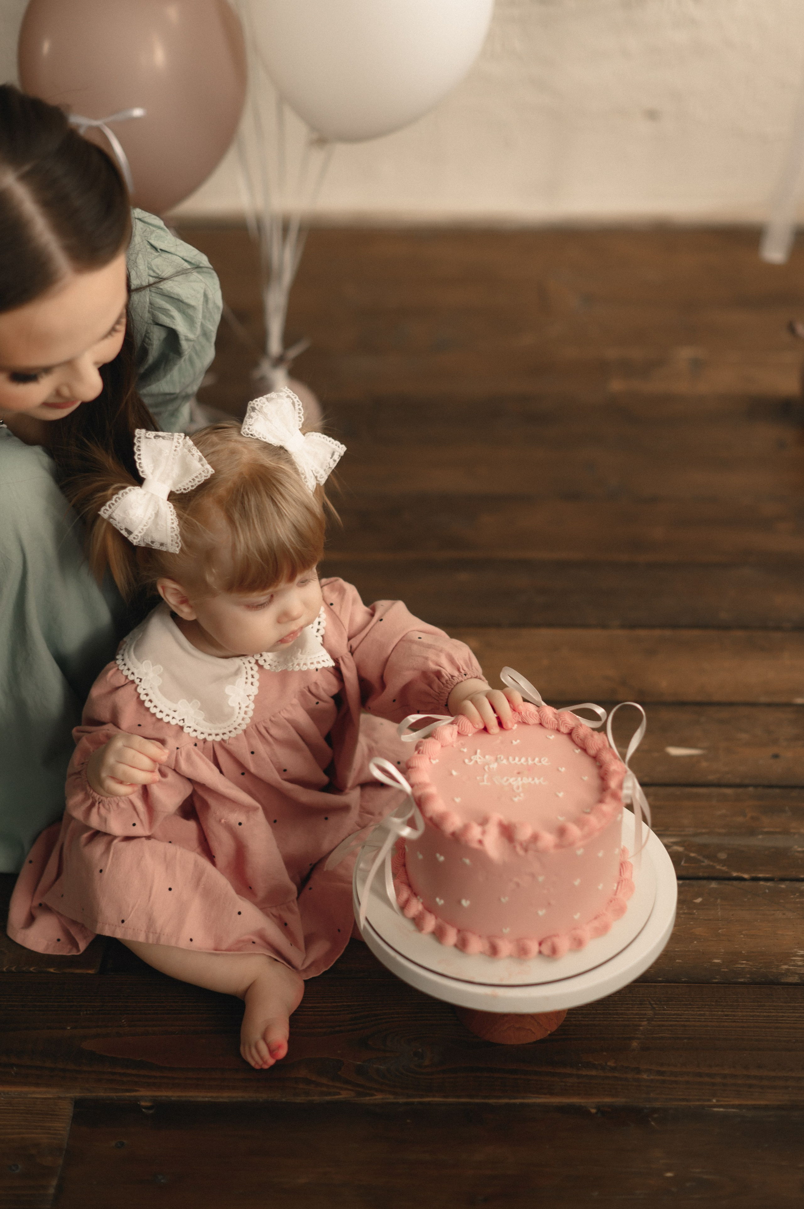 Годик Аделине. Студийная съёмка. Семейный фотограф в г. Ставрополь, Сорокина Мария