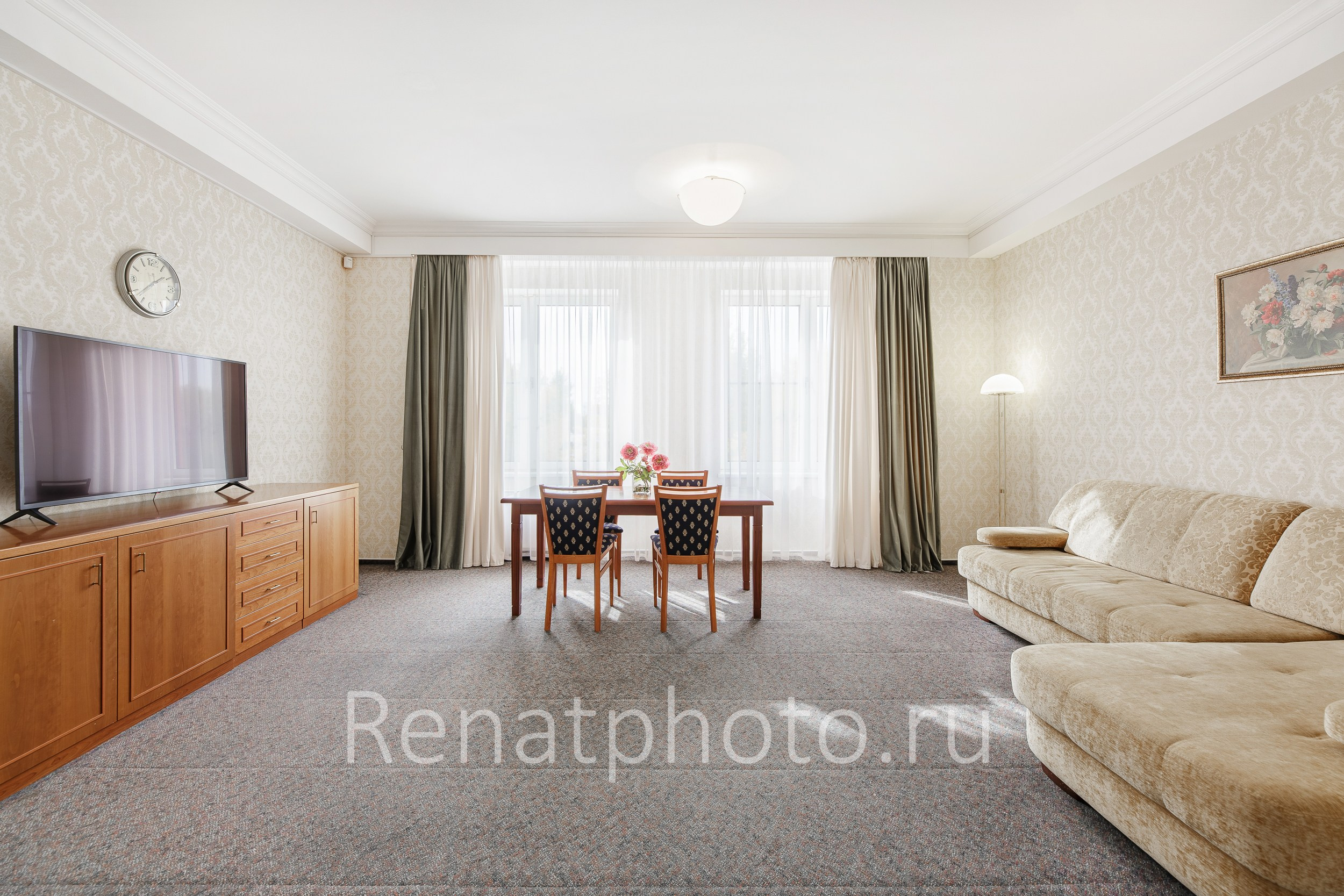 Renatphoto-Лучший интерьерный фотограф в Краснодарском крае. Профессиональная фотосъёмка интерьеров, предметная фотосессия еды для меню г. Анапа