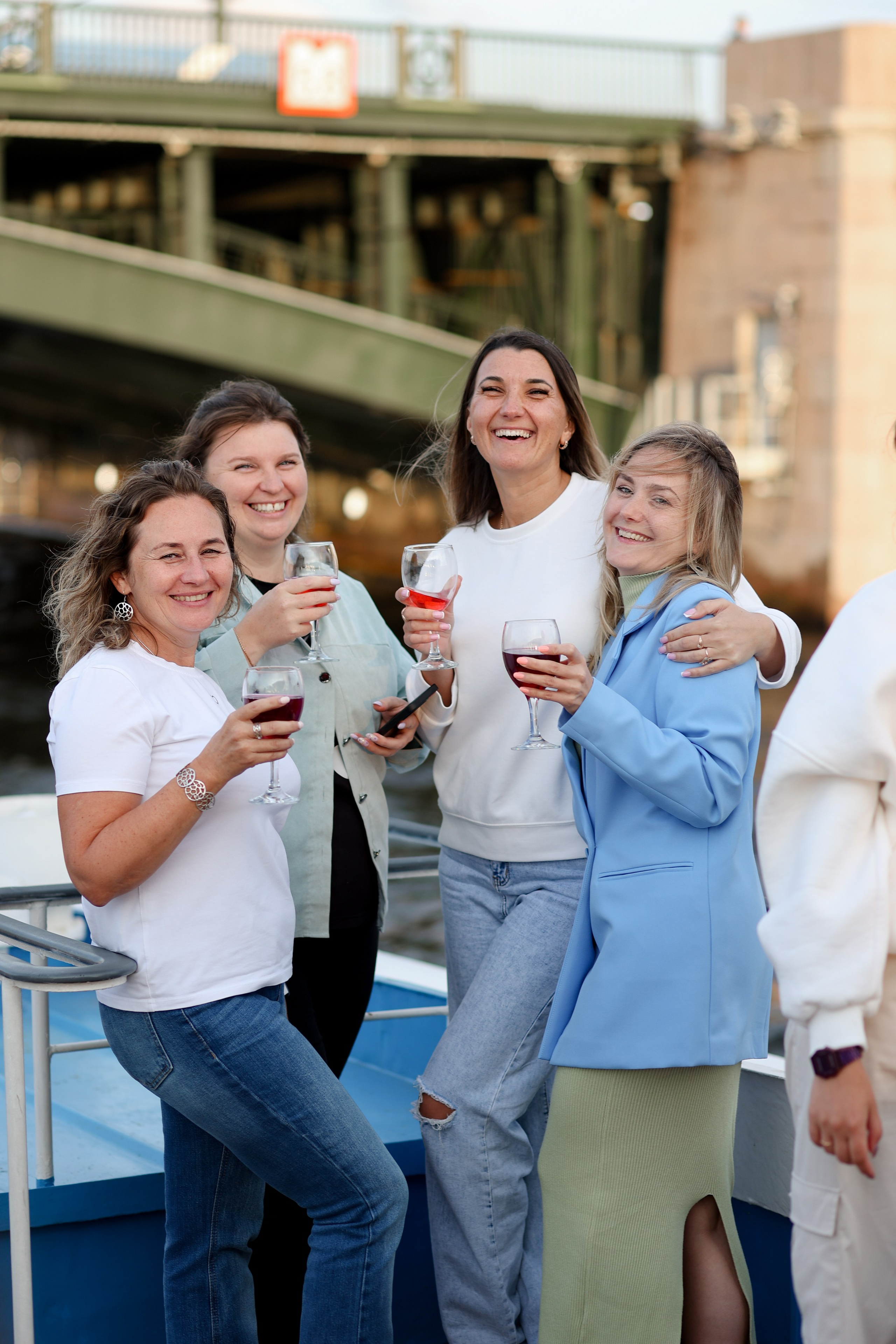 Gravity Project круизы. Репортажный и портретный фотограф в Санктпетербурге. Видиосъемка мероприятий в Санкт-Петербурге