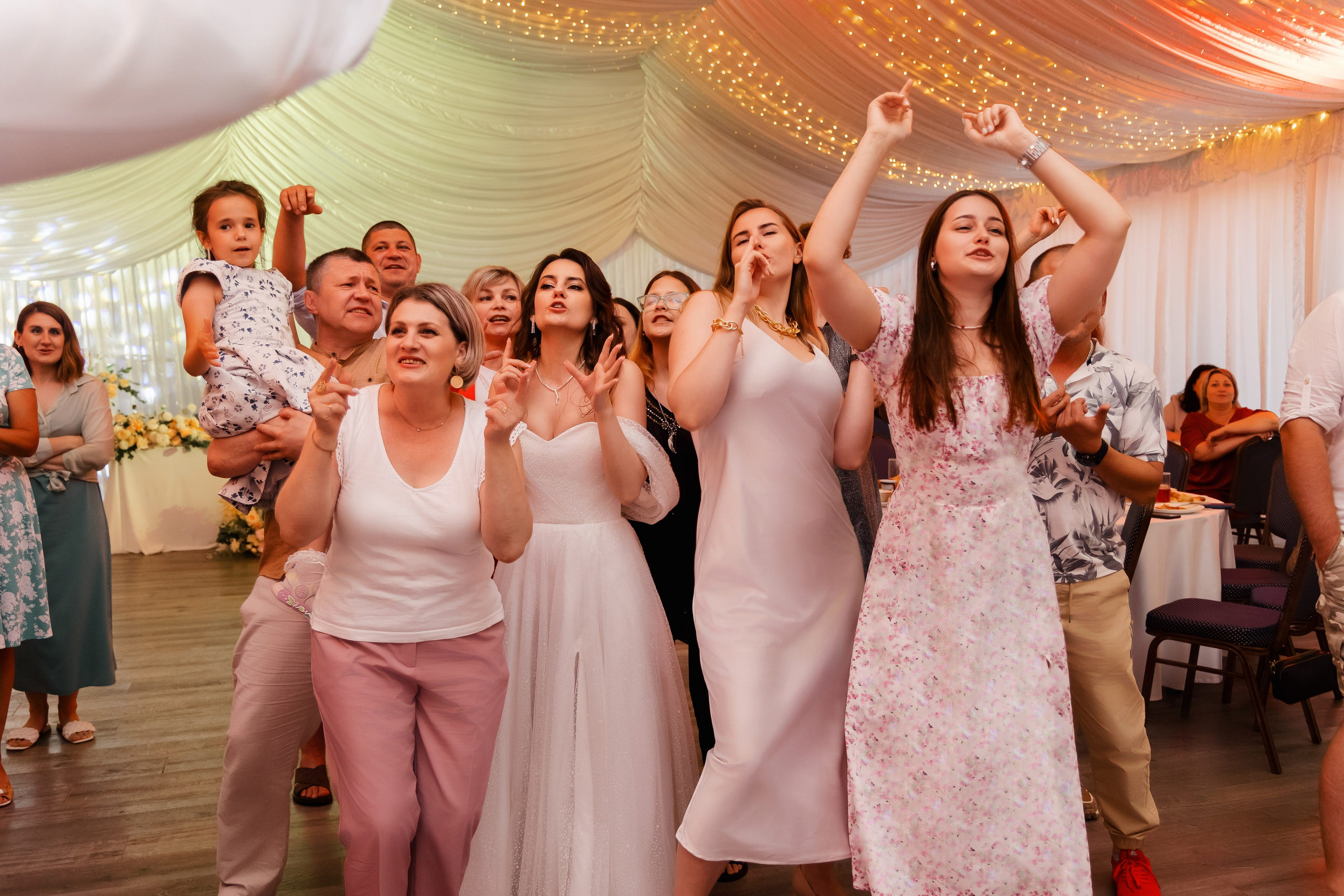 Антон и Яна. Сборы. Дом Офицеров. Выездная. Мельница. Свадебный фотограф в Хабаровске