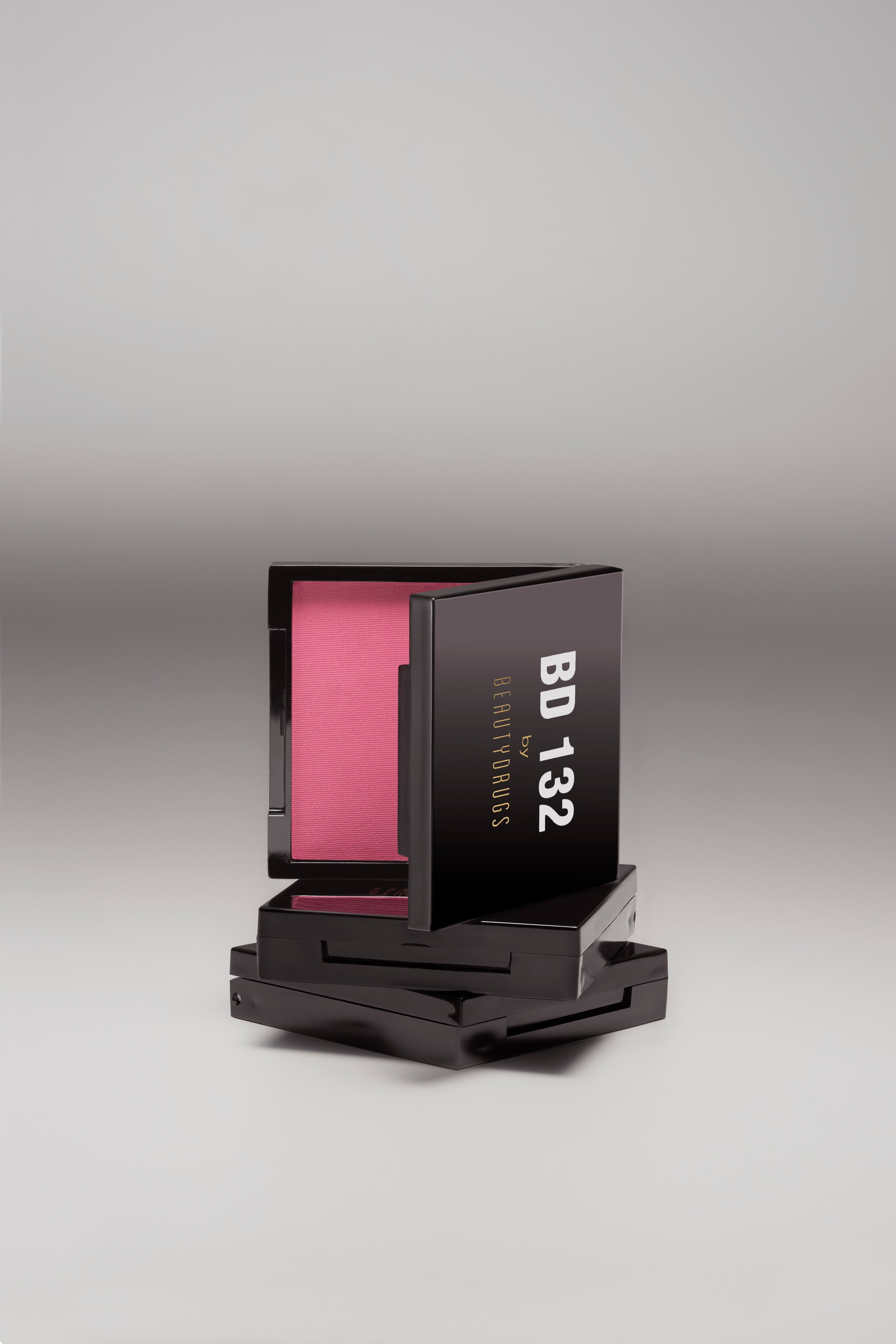 Косметика. Предметный фотограф в Новосибирске Лебедева Дарина