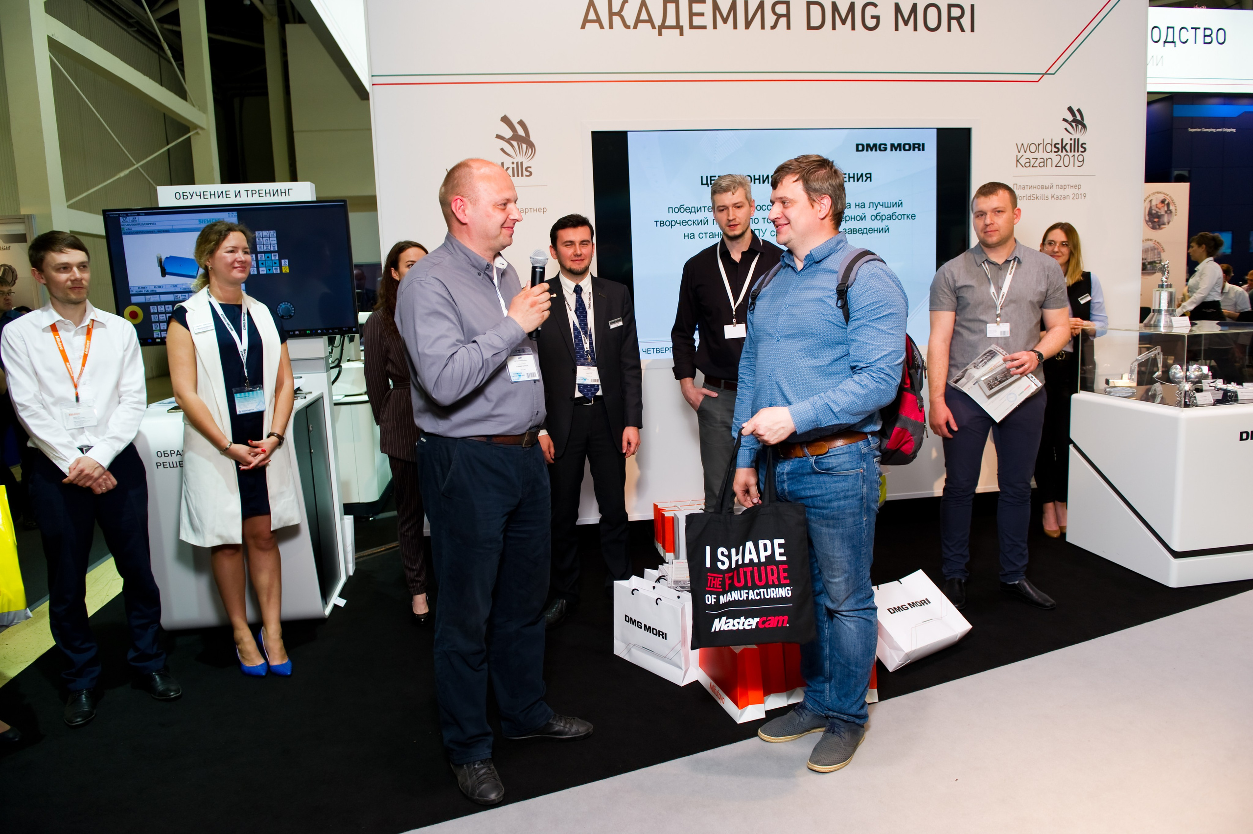 Работа Sandvik на выставке «Металлообработка». Репортажный фотограф и видеограф Слава Думчев. Тимбилдинги, отчетники, корпоративы