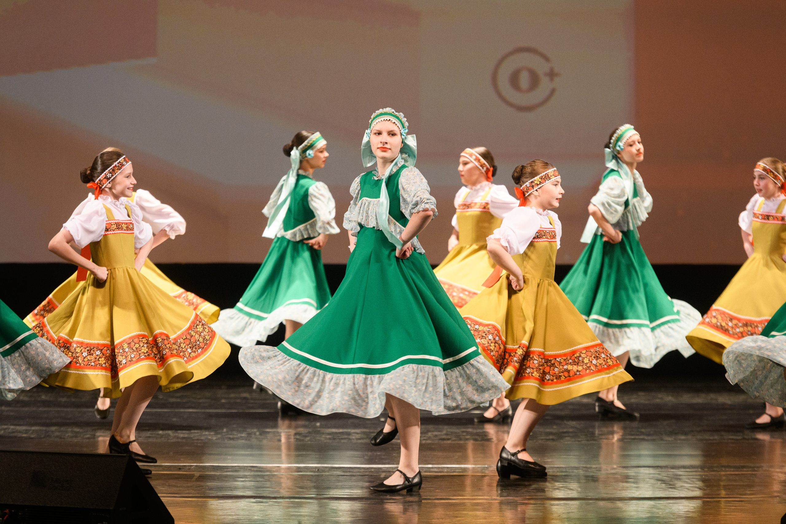 23 апреля, часть 1, БКЗ Октябрьский, г. Санкт-Петербург. Золотое яблочко