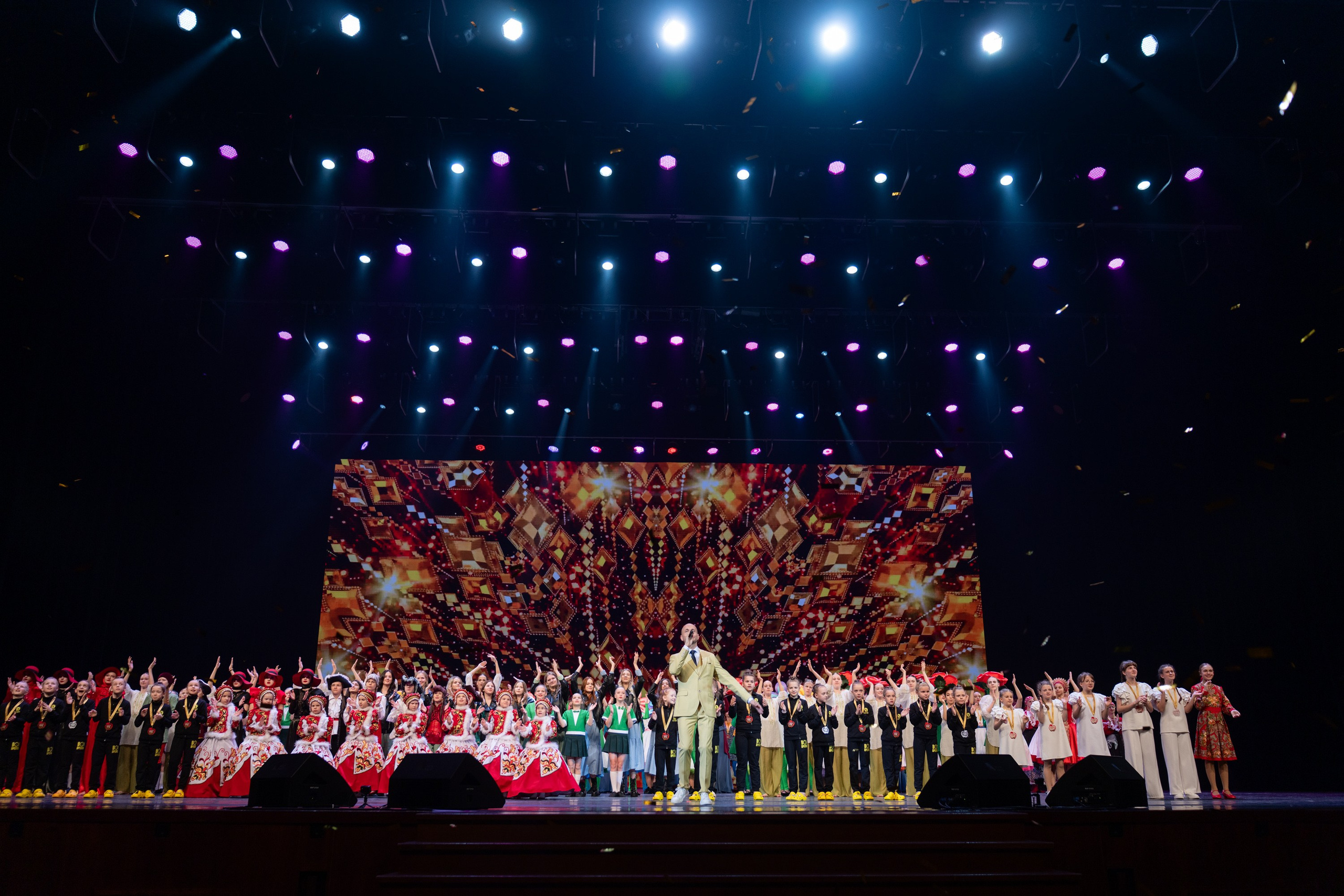 18 мая, г. Москва, Кремль, Концерт. Золотое яблочко