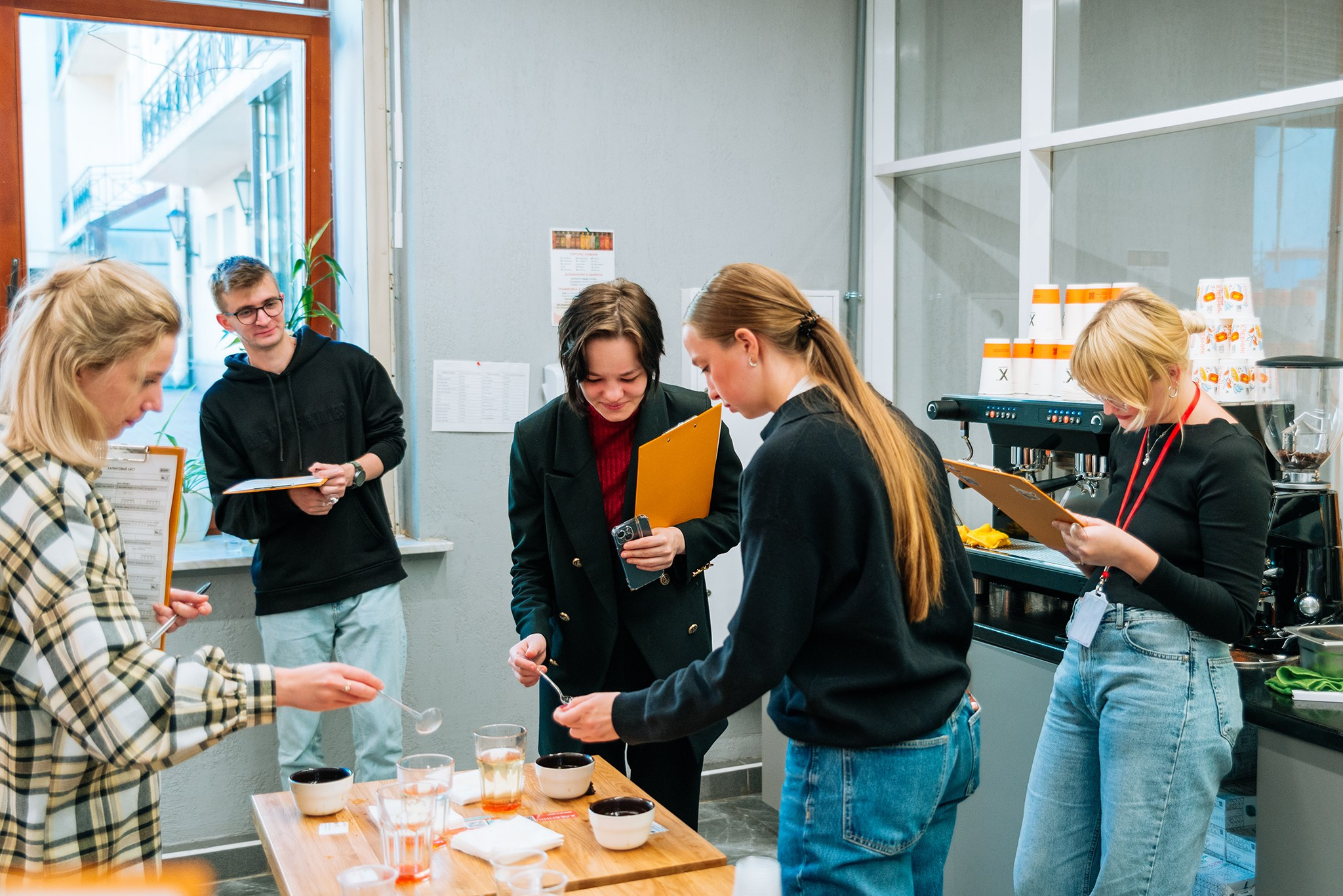 Лекция-дегустация в Хлебнике для Ночлежки. Август 25. Репортажный фотограф в Санкт-Петербурге Анастасия Клёпова