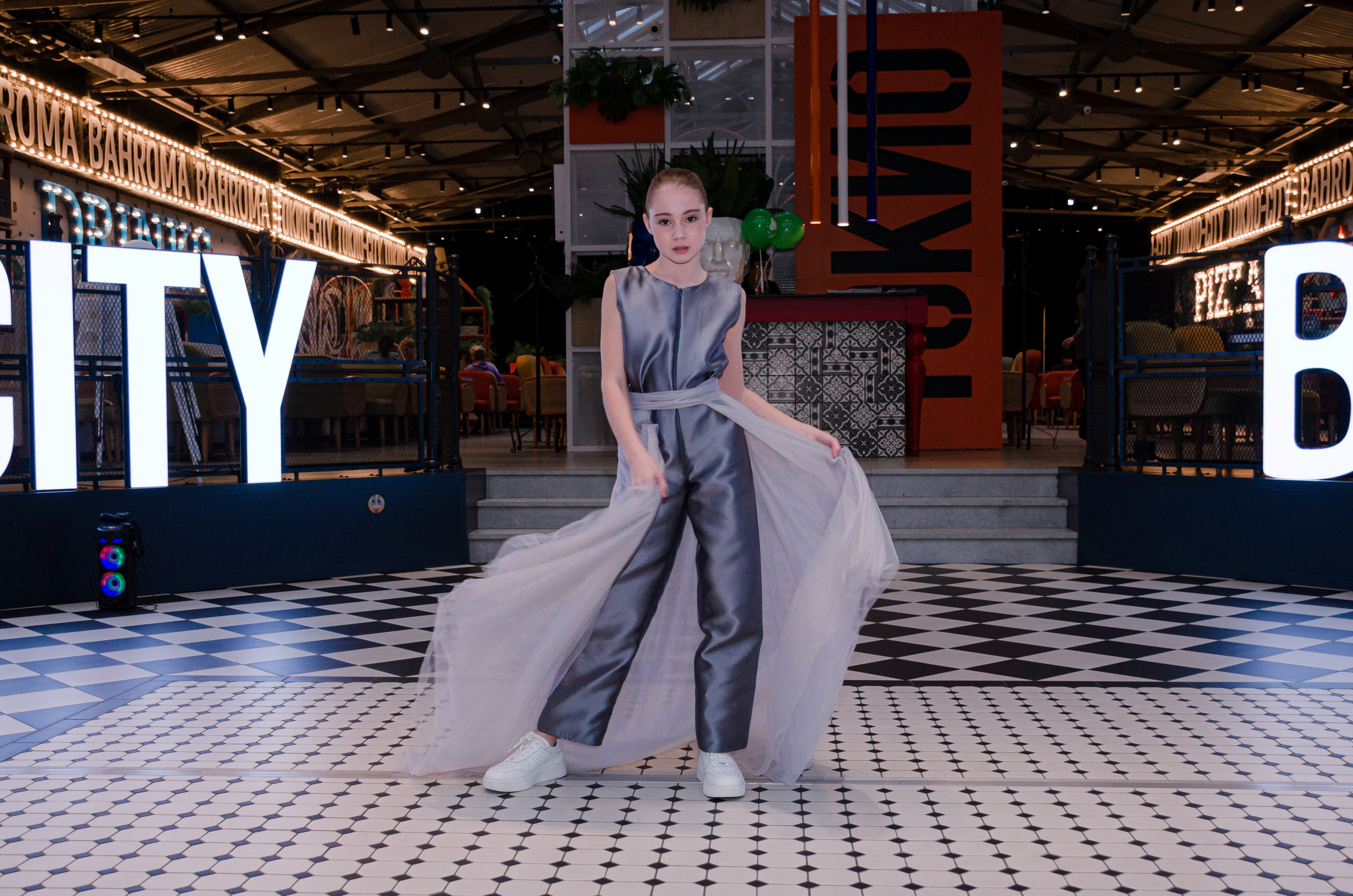 Показы мод. Портретный и репортажный фотограф в Санкт-Петербурге Варвара Жукова