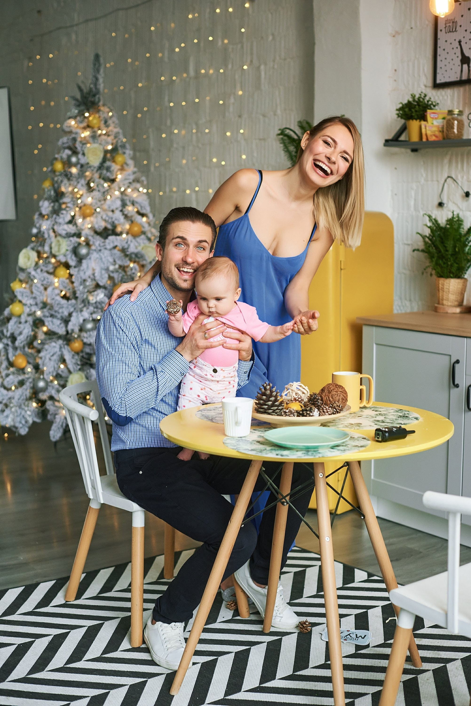 Фотограф Артём Савиных | Свадебная, репортажная, семейная съёмка Москва. Артём Савиных — профессиональный фотограф в Москве | Репортажи, свадьбы, портреты