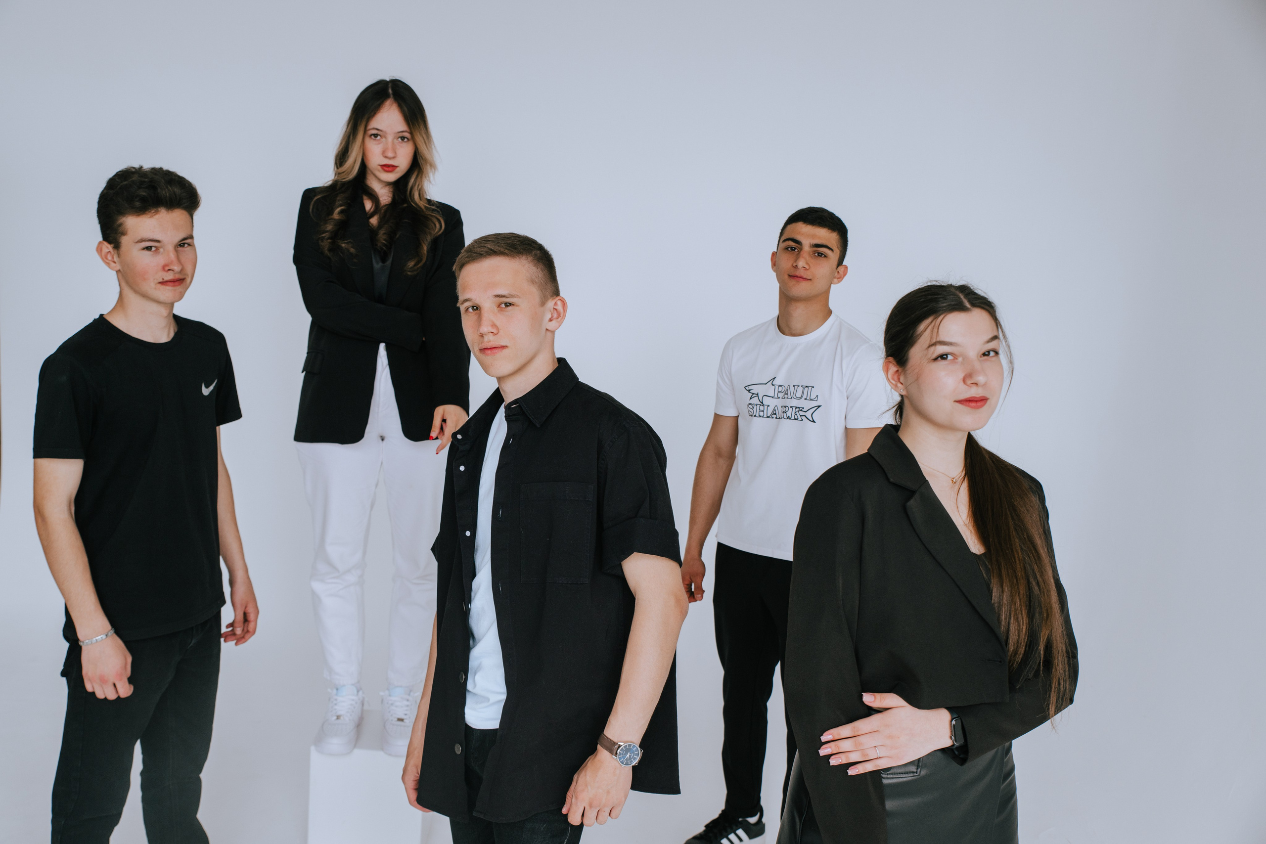 11А — школа № 17 Выпуск 2024. Фотограф Ярмишко Дарья. Выпускные фотокниги