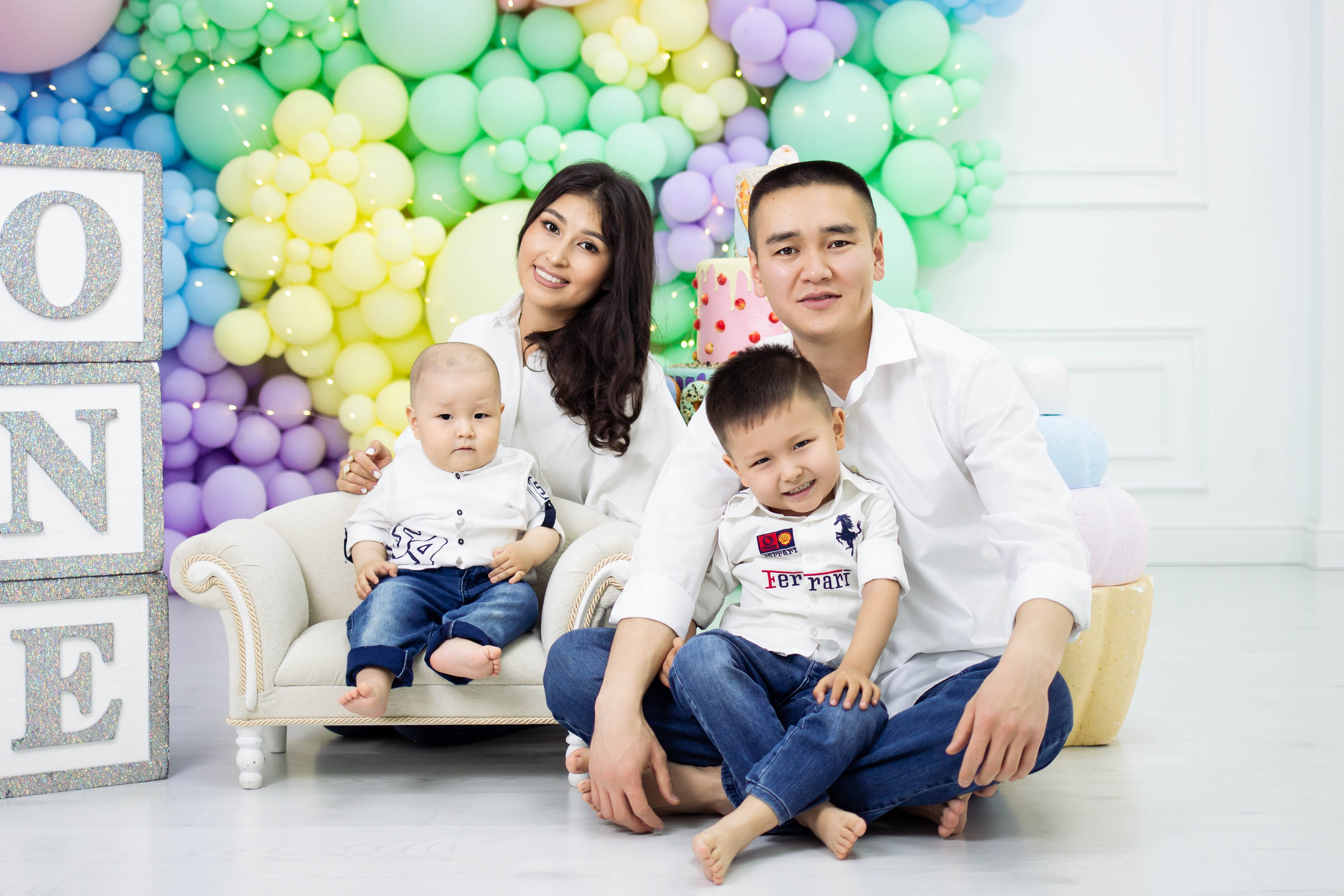 Детская, семейная фотосессия. Фотограф новорожденных в Новосибирске