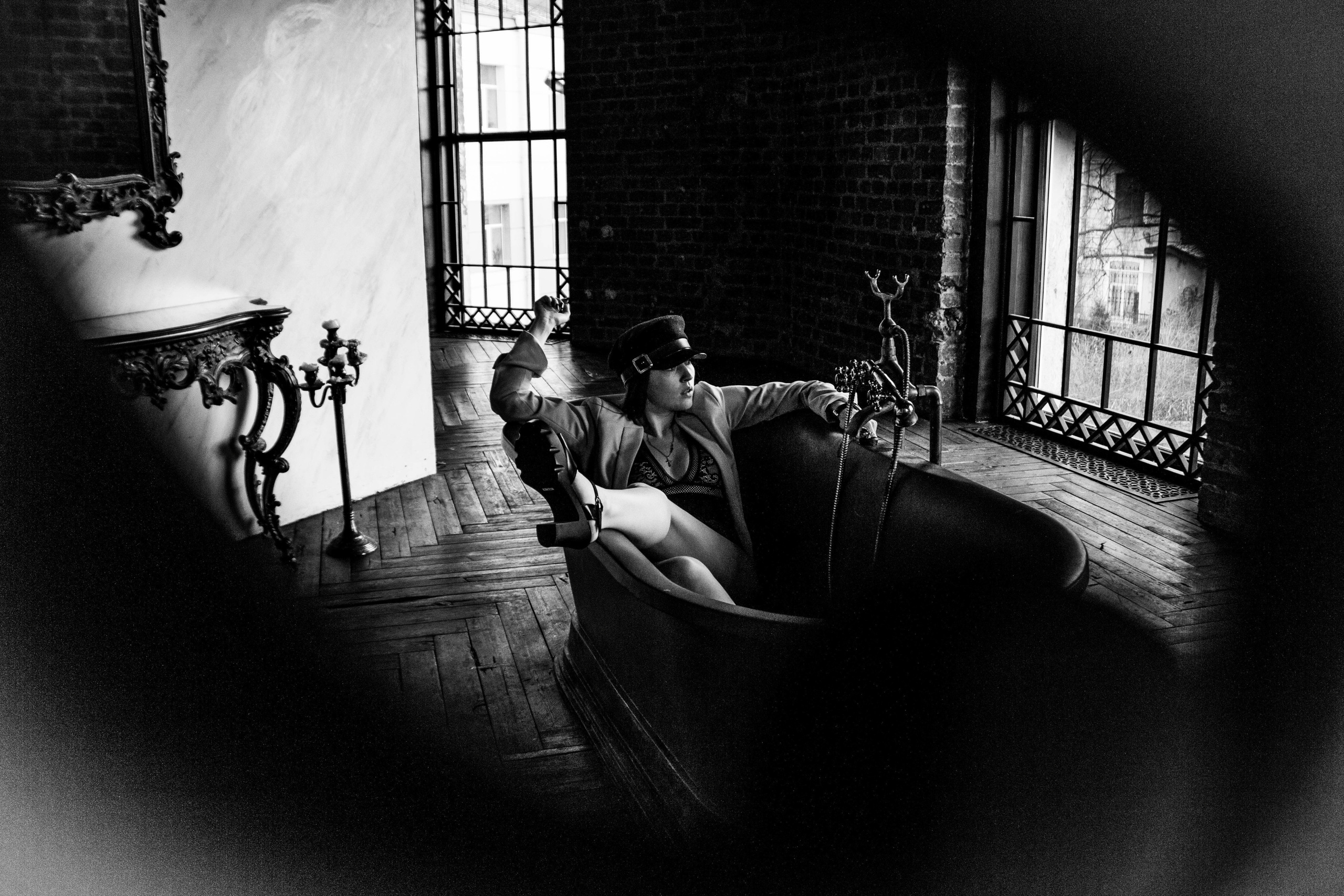 Fashion Photographer in Georgia. Photographer in Georgia UAE Russia Nekit Fox