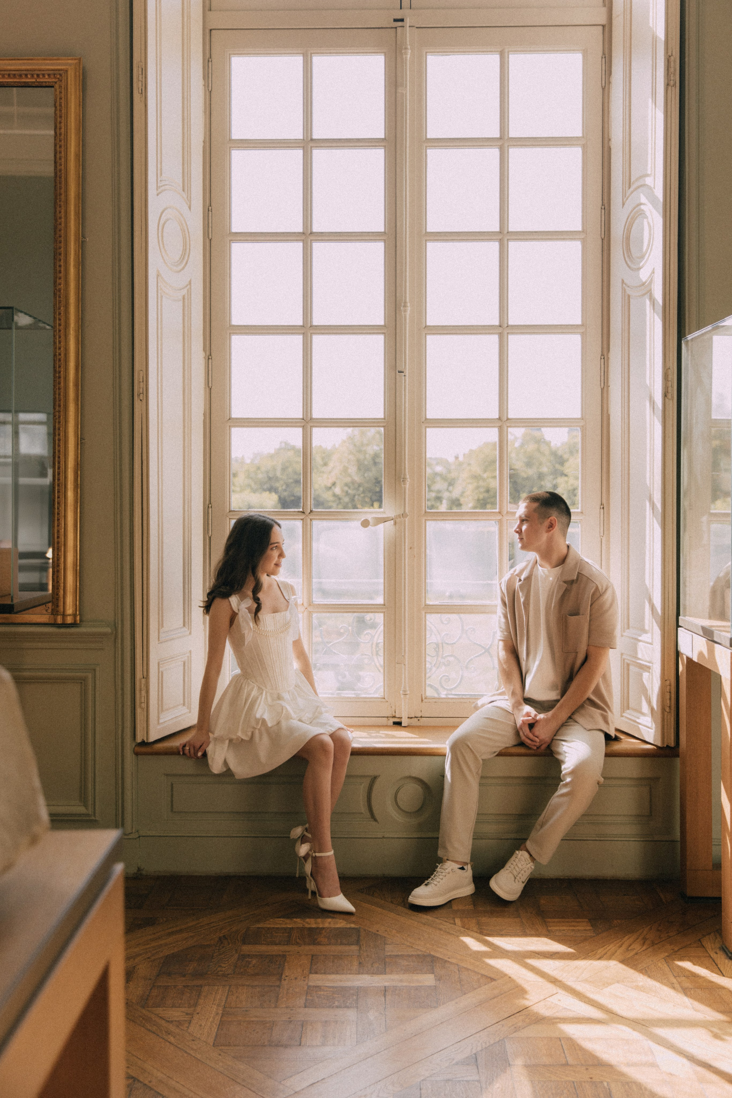 Love is a masterpiece. Photographer in Paris