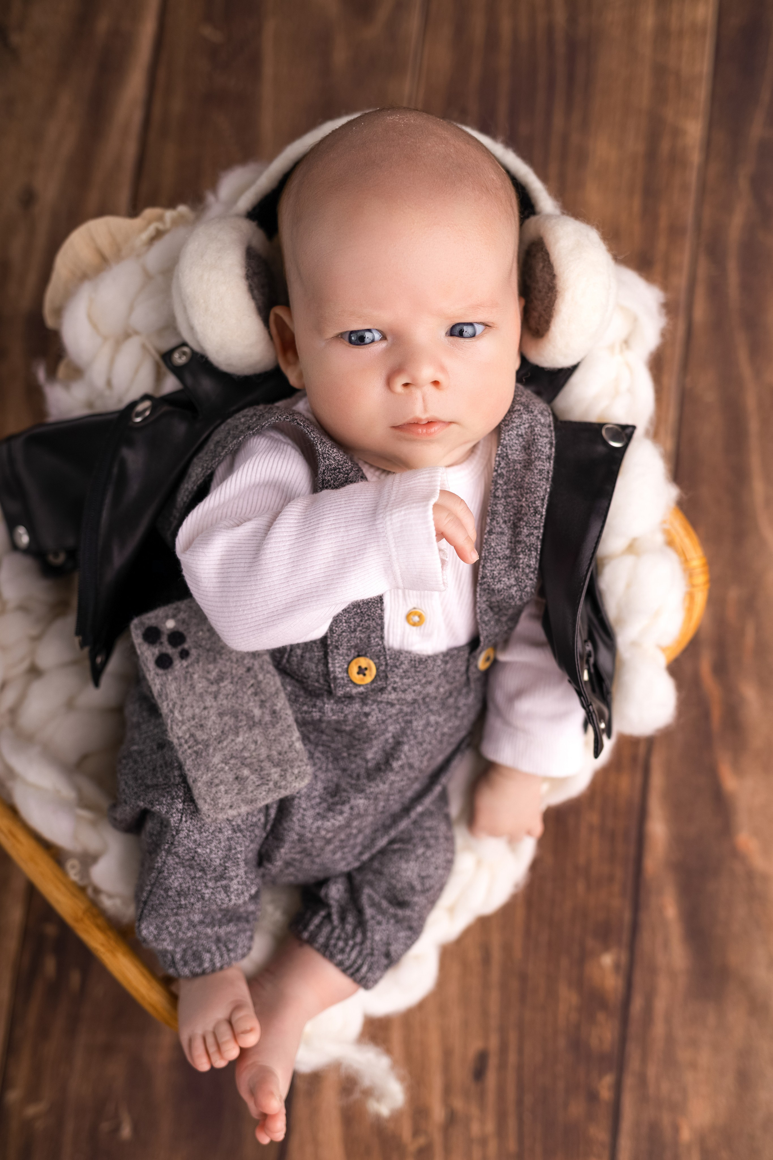 Классическая фотосессия малыша. Фотограф новорожденных малышей в Омске и Омской области Эльвира Камаева