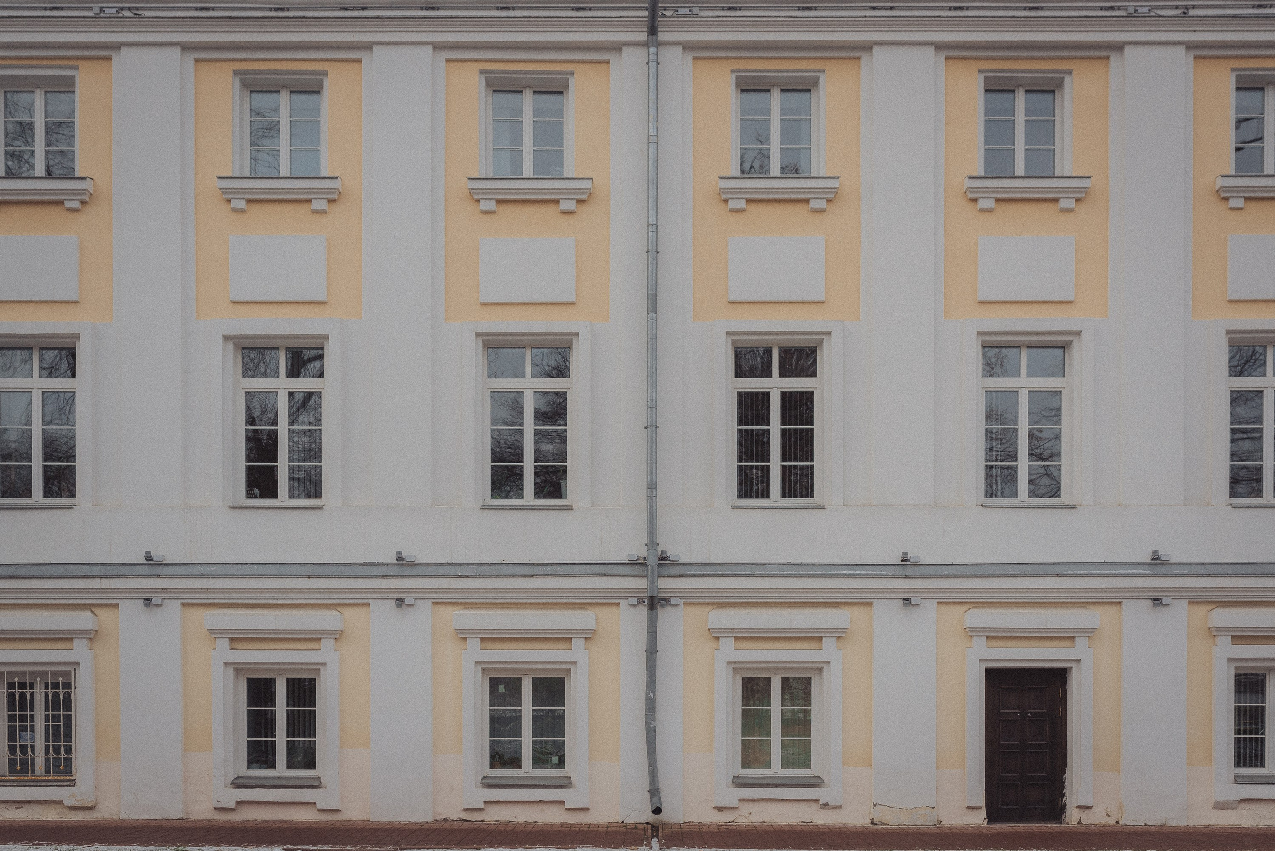 Проект #улицыгорода. Ярославль, площадь Челюскинцев. Документальный фотограф Илья Тихановский