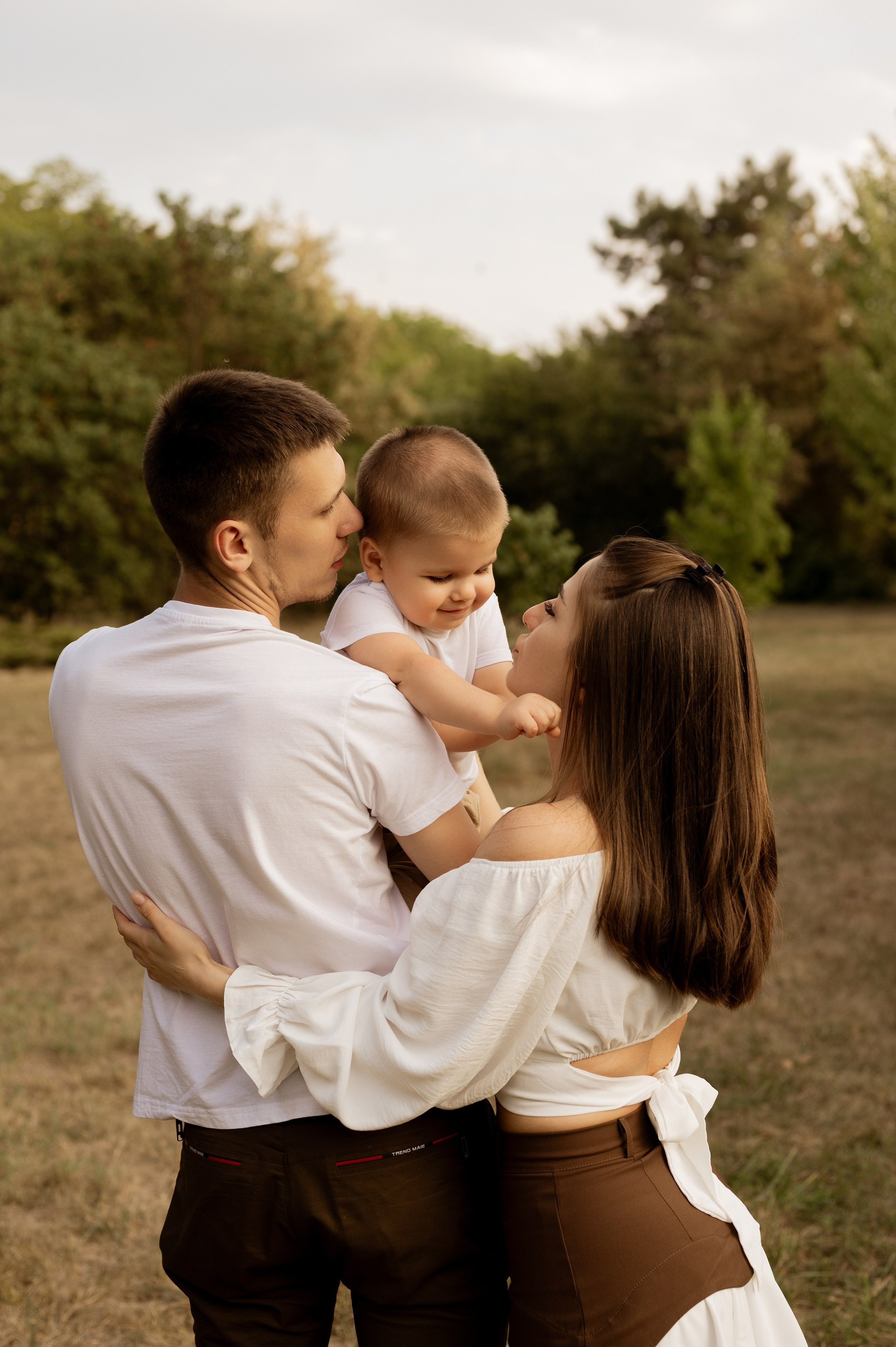 Летняя семейная фотосессия в парке. Свадебный и семейный фотограф в Краснодаре Алина Мельник