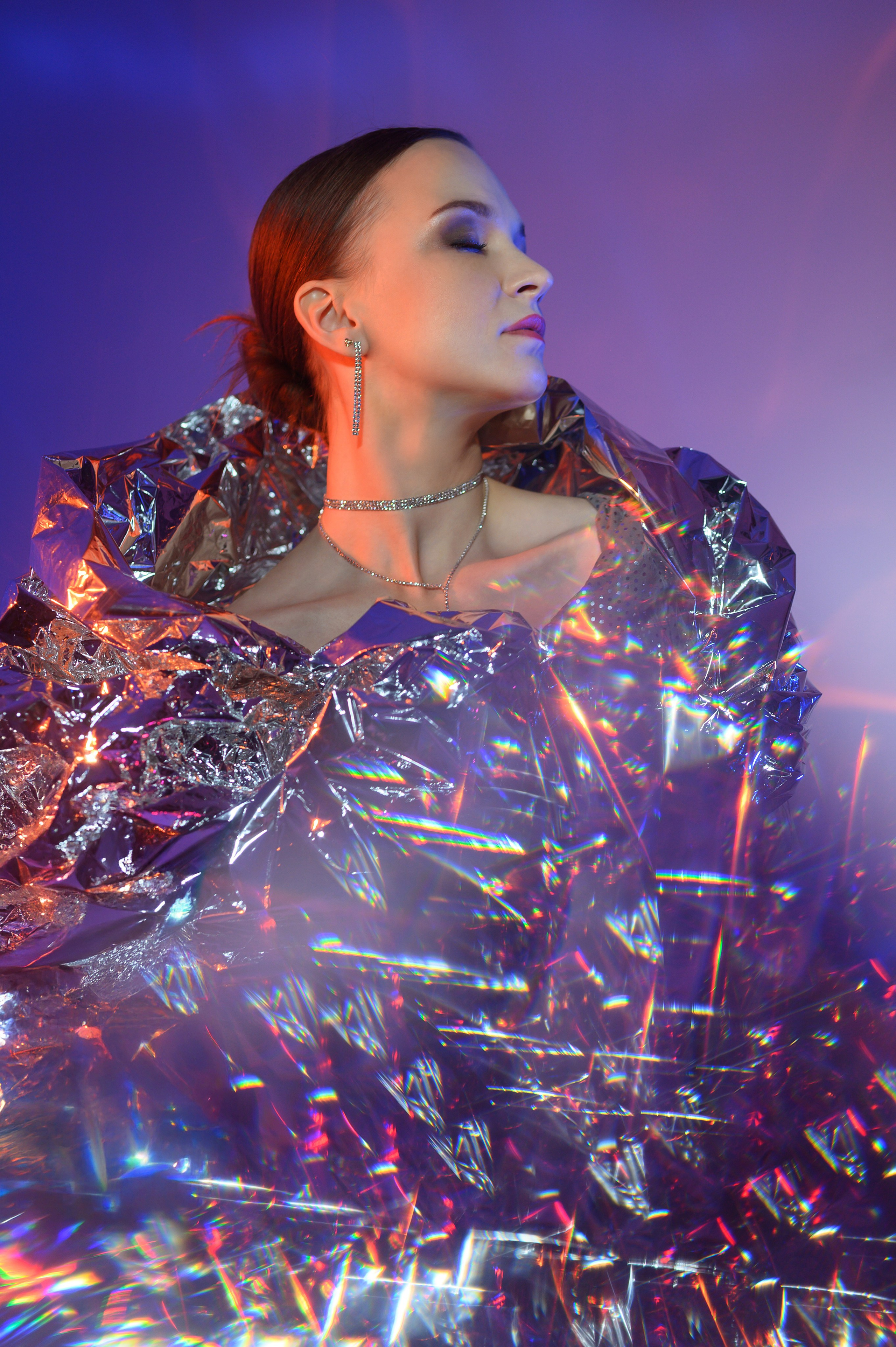 Портретная фотосессия с гибким зеркалом в студии