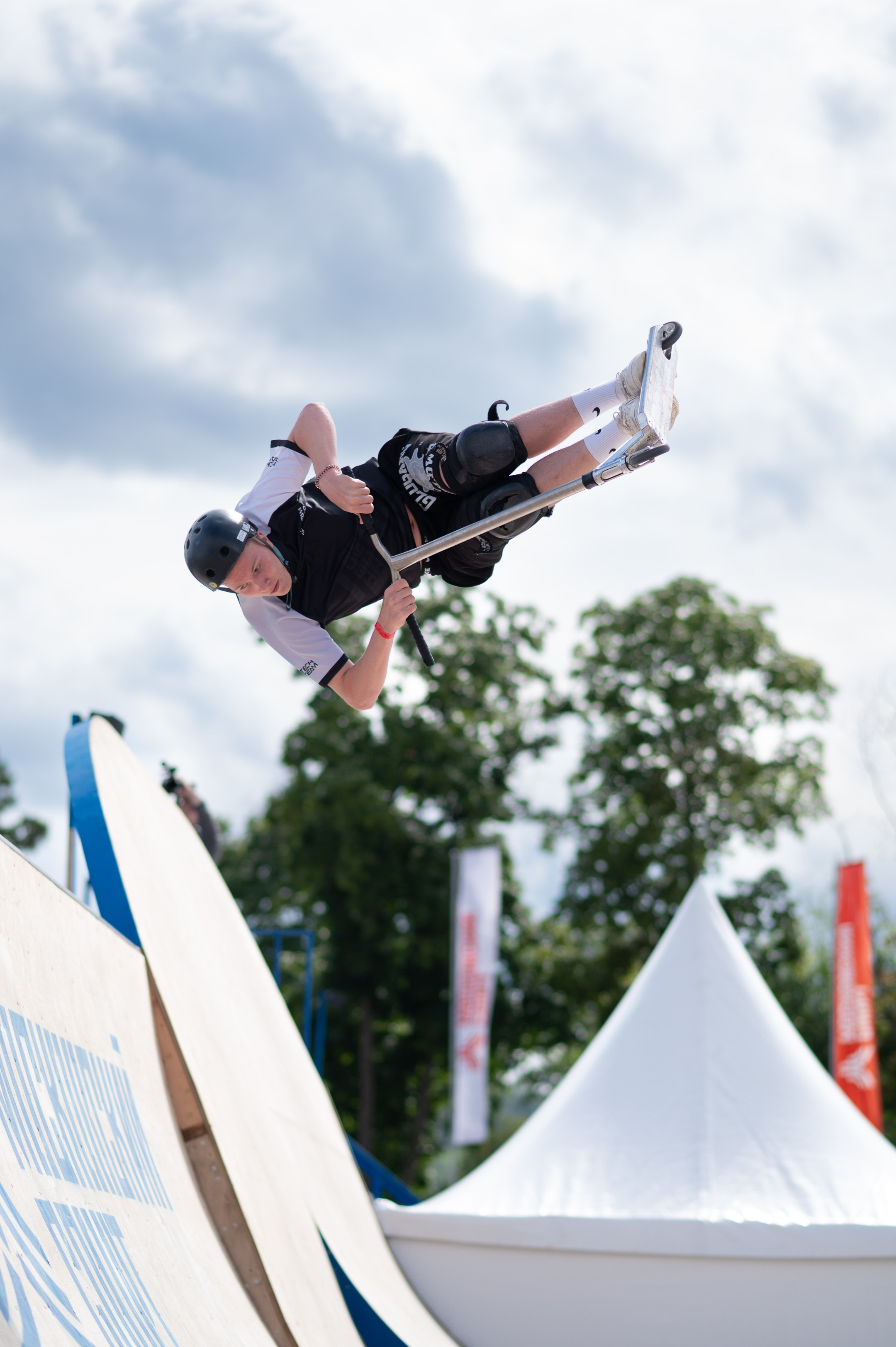 Чемпионат России по экстремальному самокату. Портретный фотограф в Москве Полина Старцева