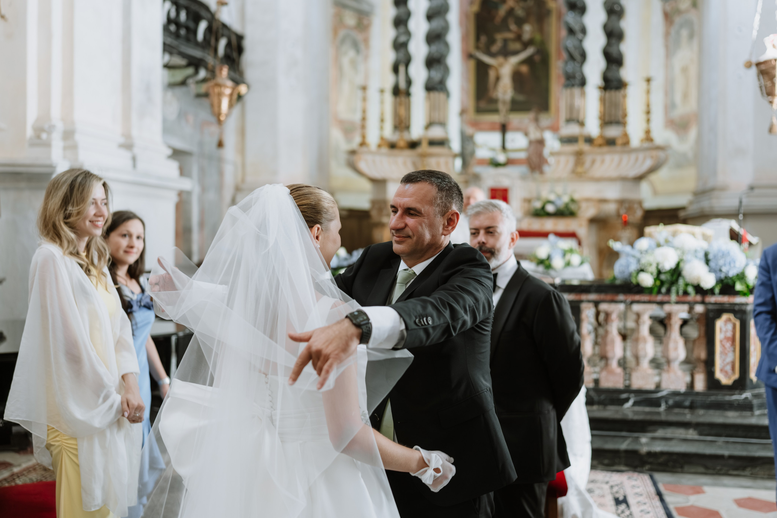 Vera & Lorenzo | Biella, Italy. Professional Wedding Photographer Geneva & Romande Switzerland | Tanya Creator