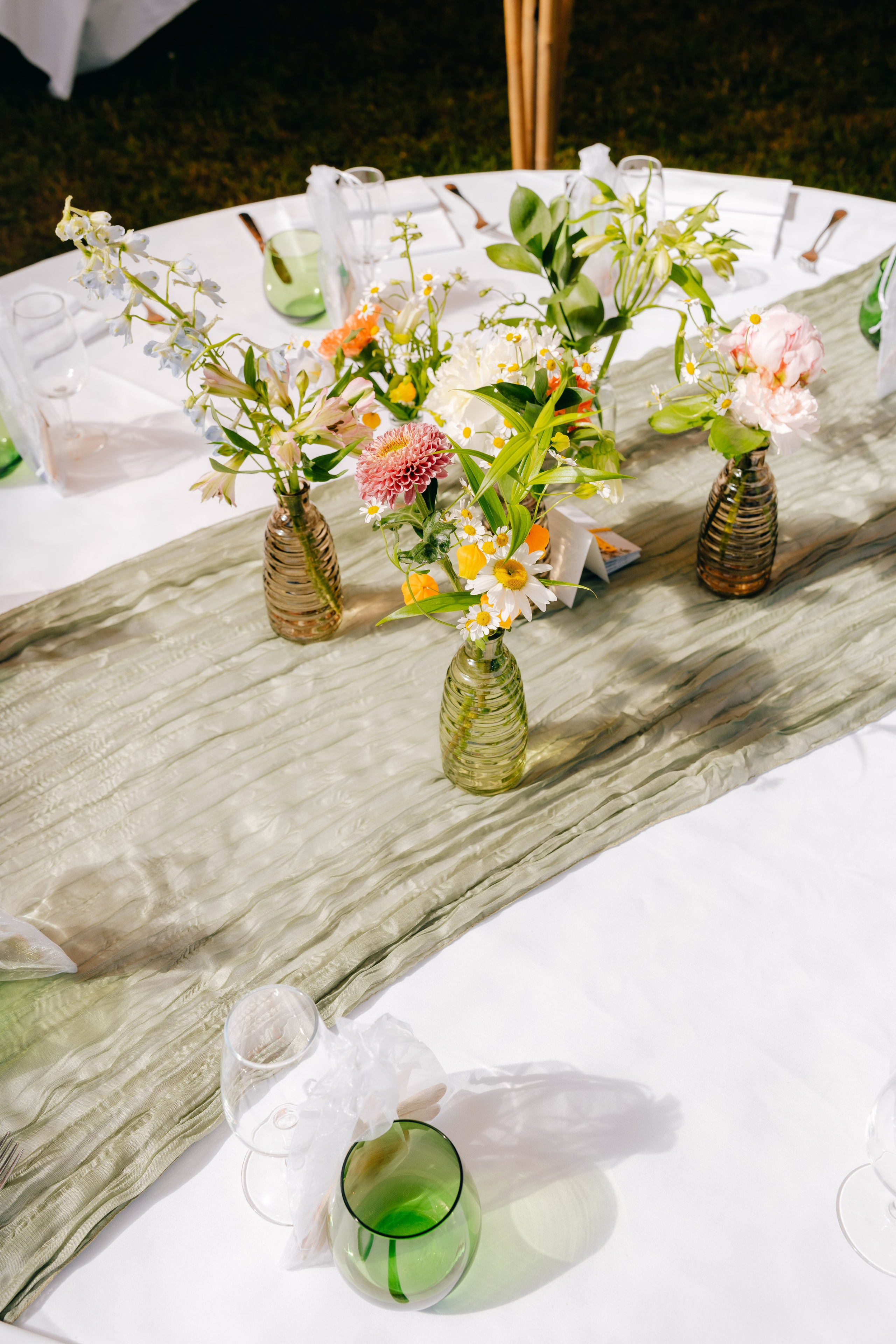 Nhi & Samuel | courtyard. Photographe de Mariage Professionnelle — Genève & Suisse Romande | Tanya Creator