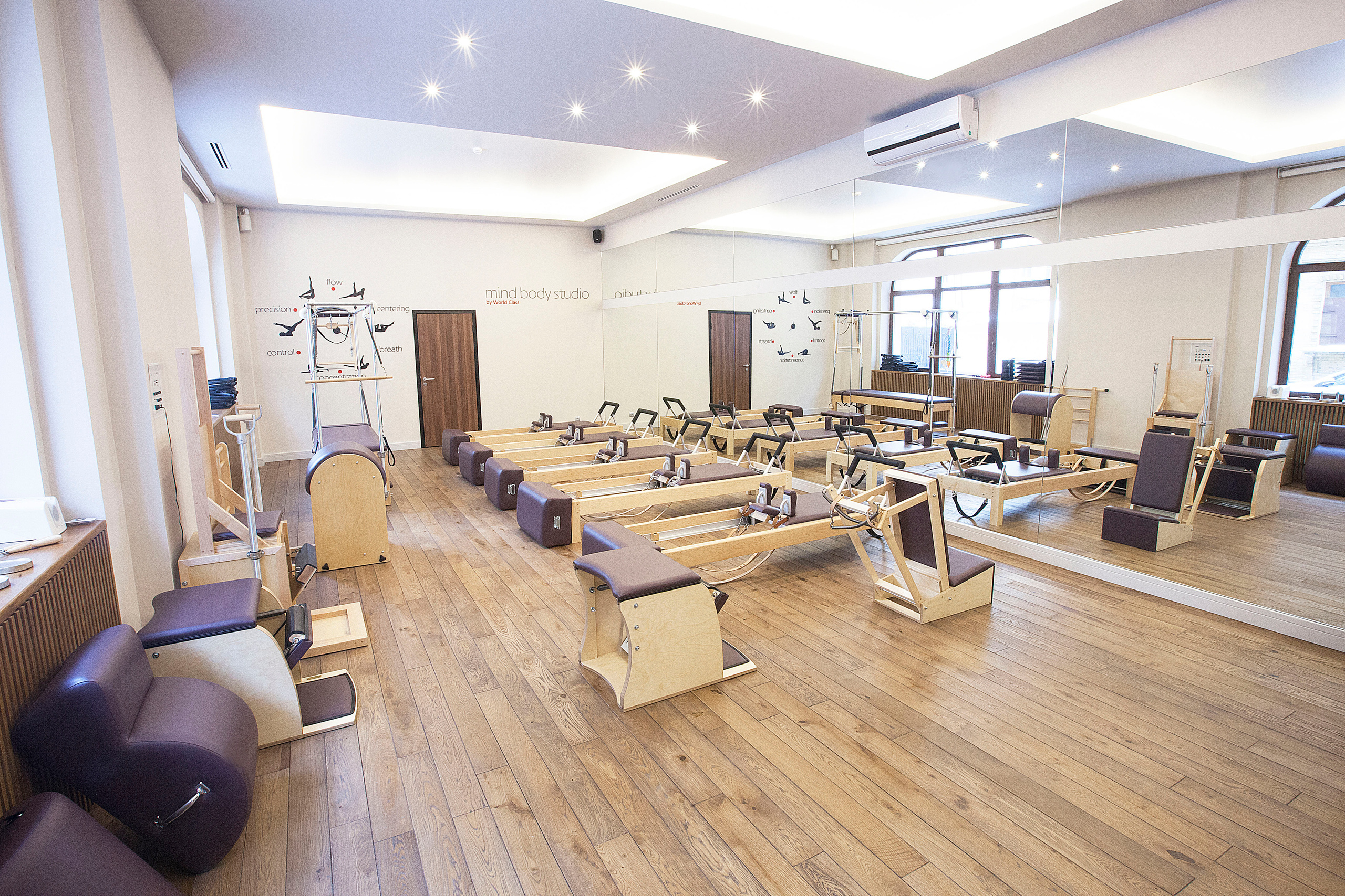 Студия пилатеса. Семейный фотограф Николаева Ольга