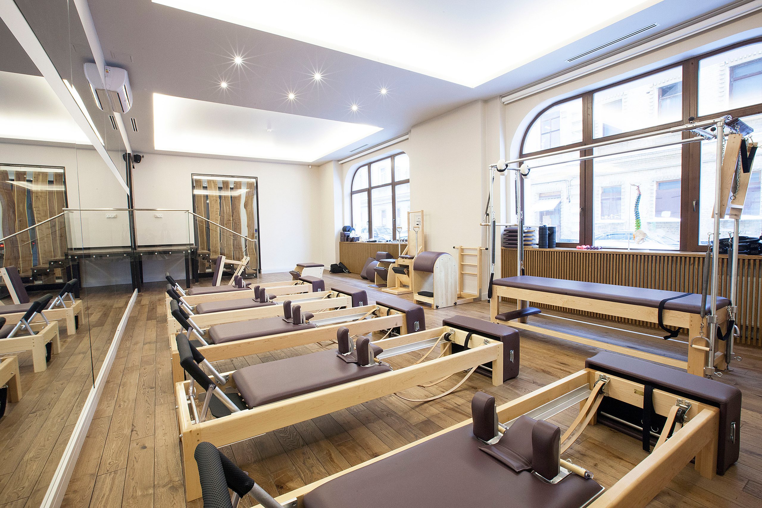 Студия пилатеса. Семейный фотограф Николаева Ольга