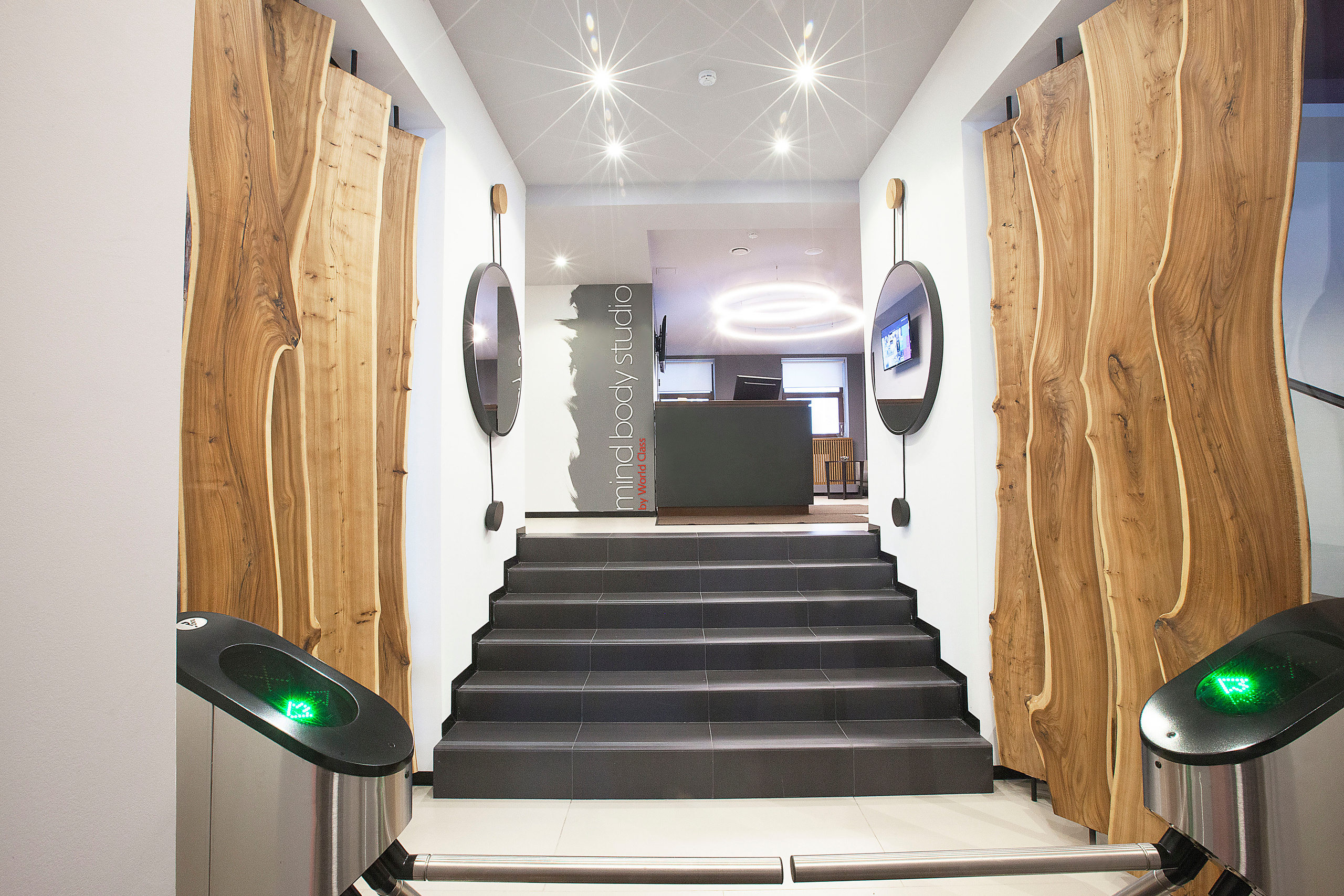 Студия пилатеса. Семейный фотограф Николаева Ольга