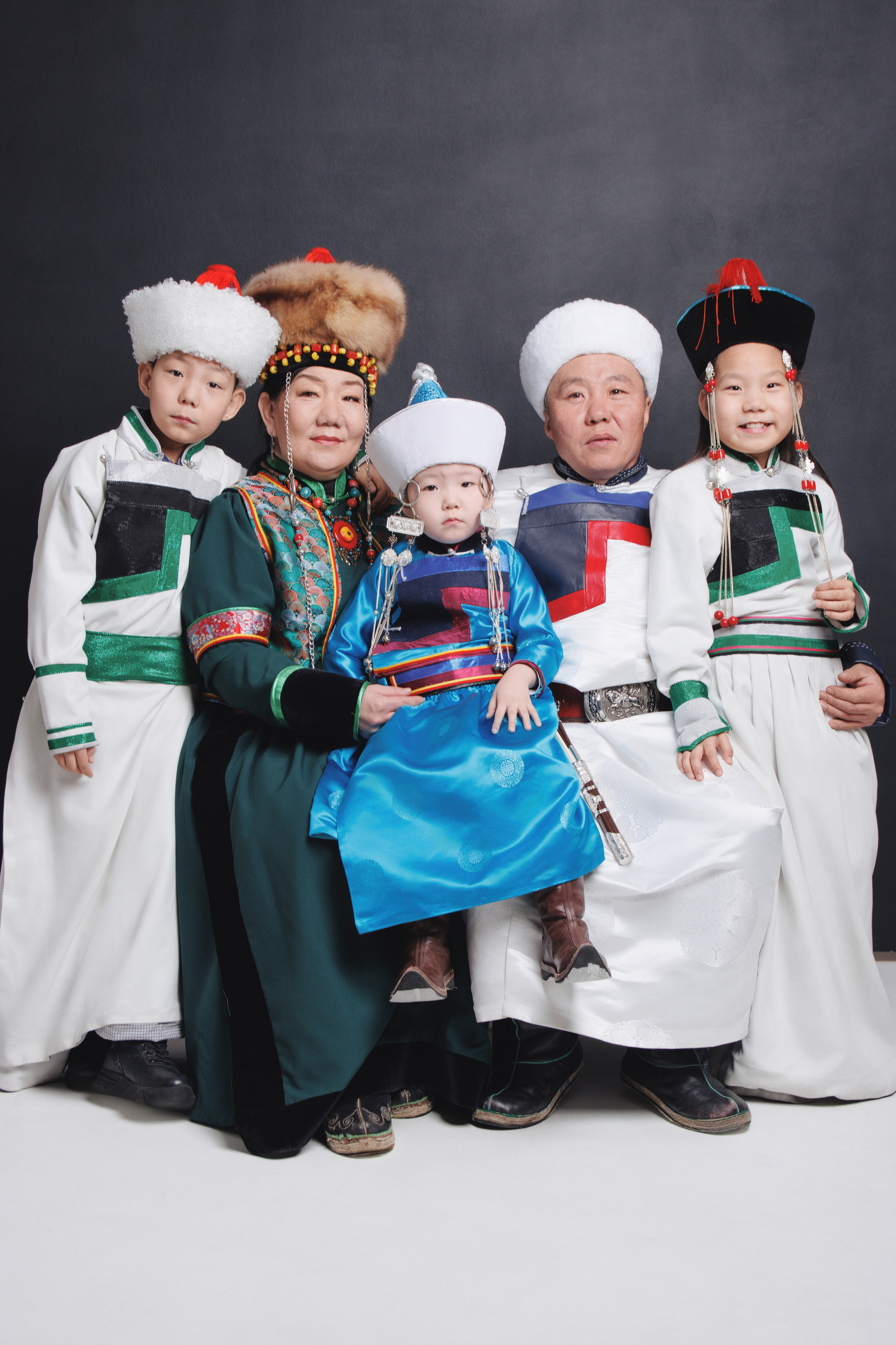 В национальном костюме. Фотограф Улан-Удэ Алексей Раднаев RAD