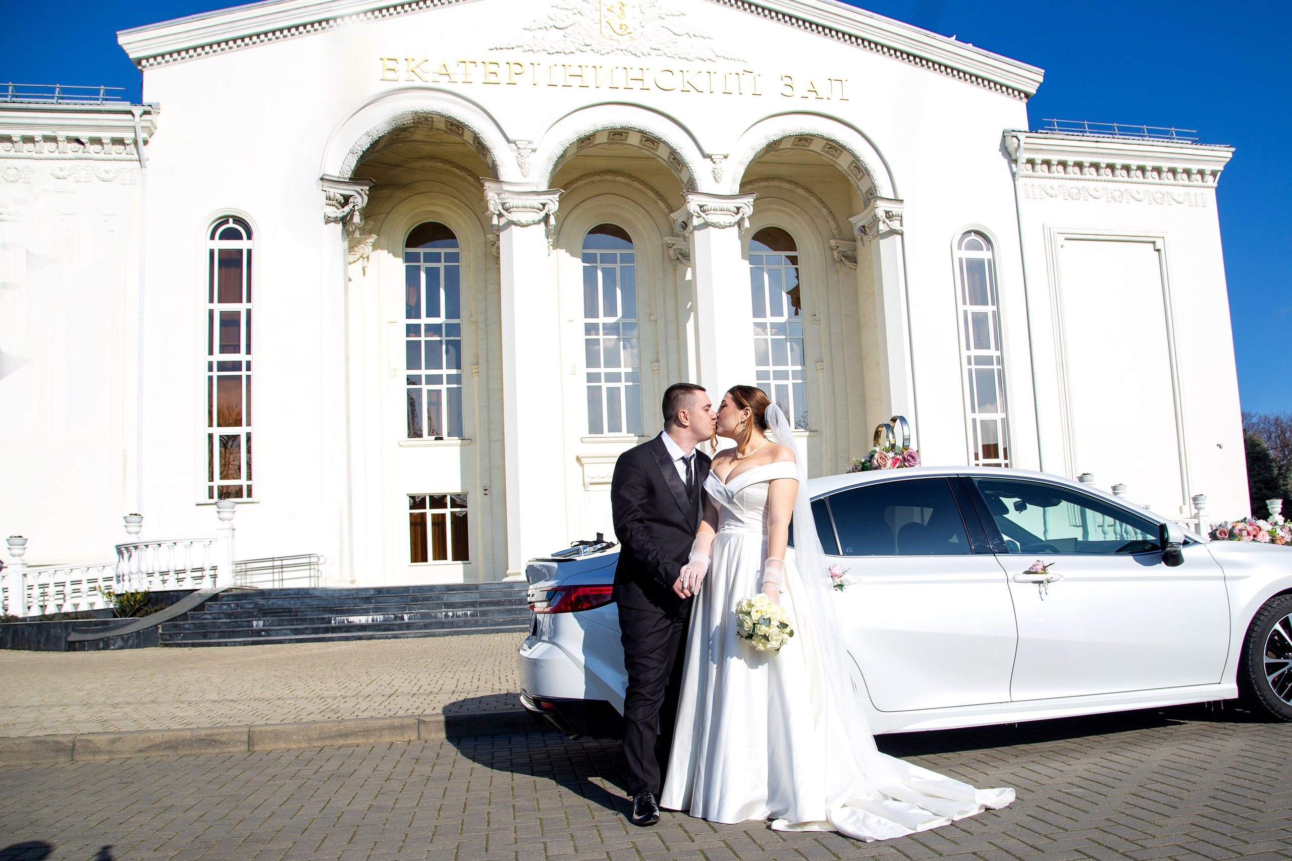 Свадебные фото. Фотограф Краснодара, фотограф в парке Галецкого.репортажный фотограф. детский фотограф, свадебный фотограф. профессиональный фотограф