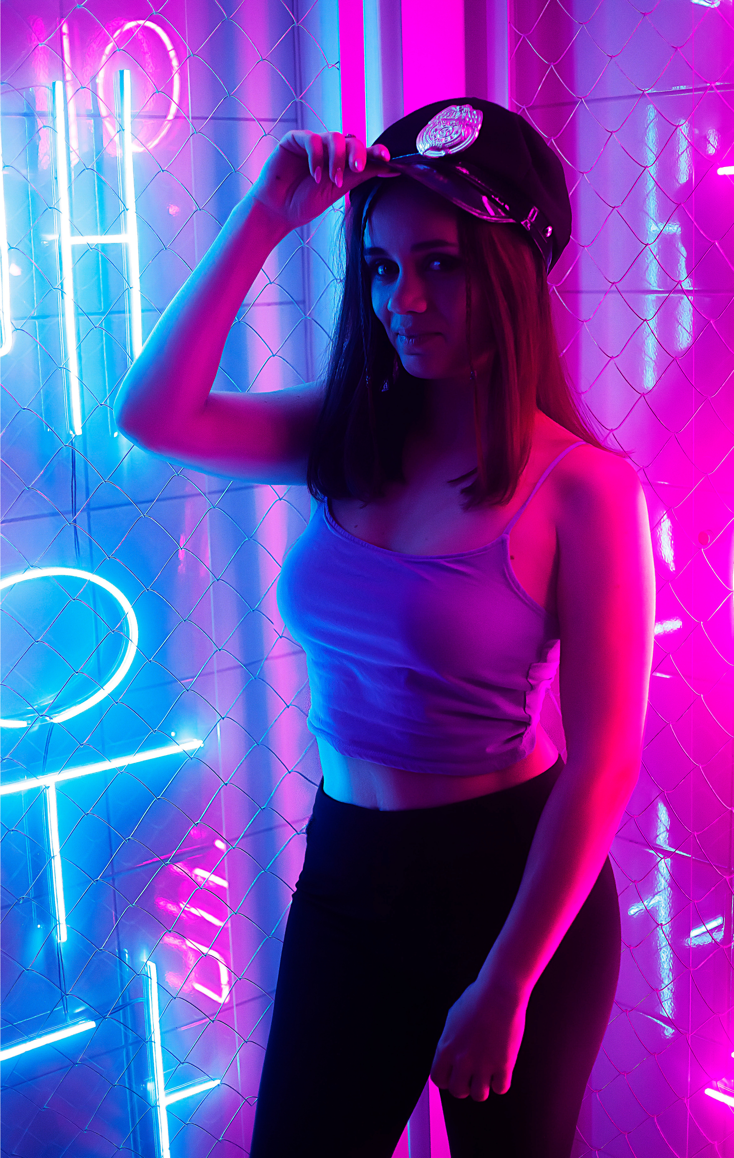 Неоновая ловушка. Фотограф Роман Витвицкий