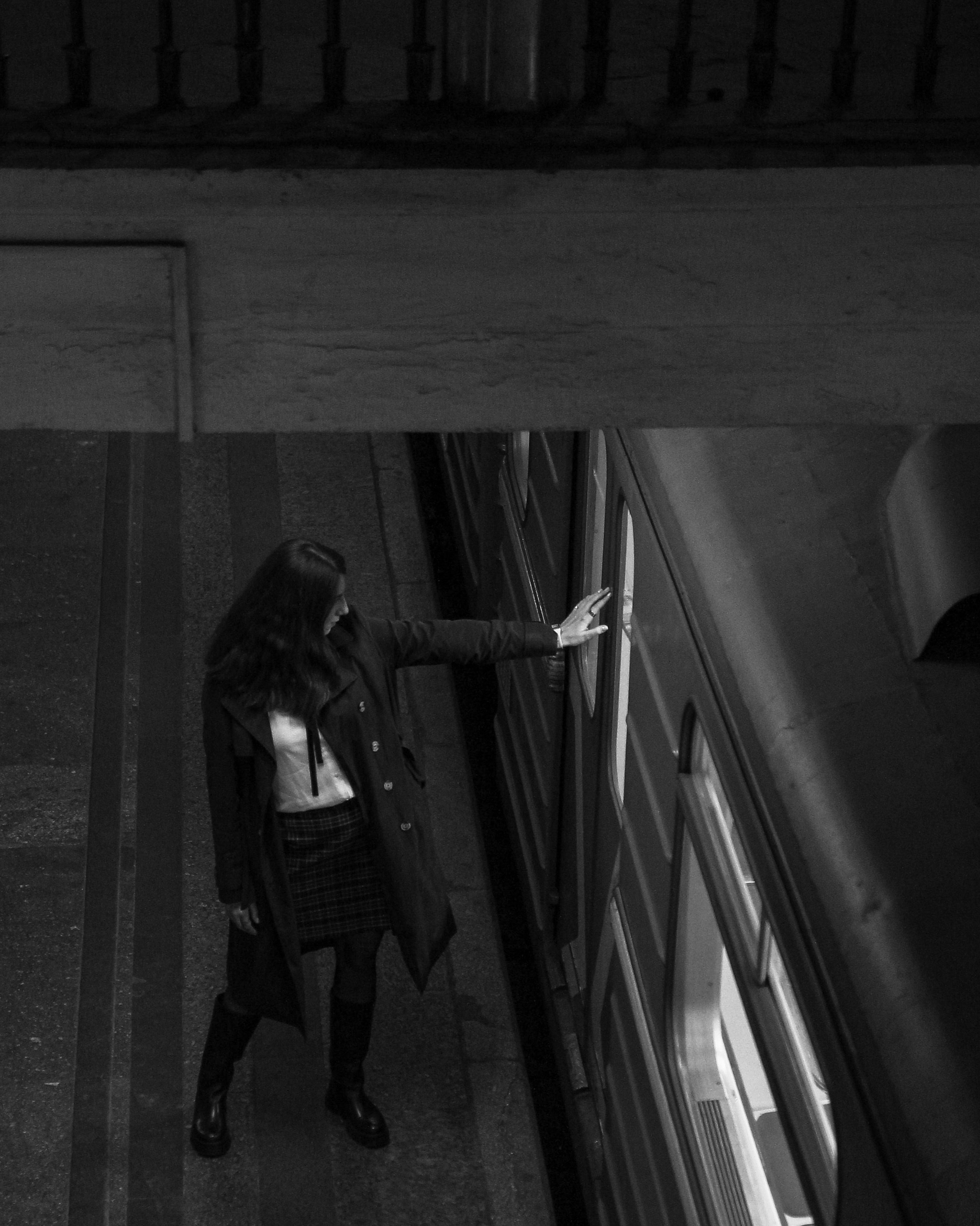 Метро. Фотограф Москва — личные фотосессии, лавстори в студии