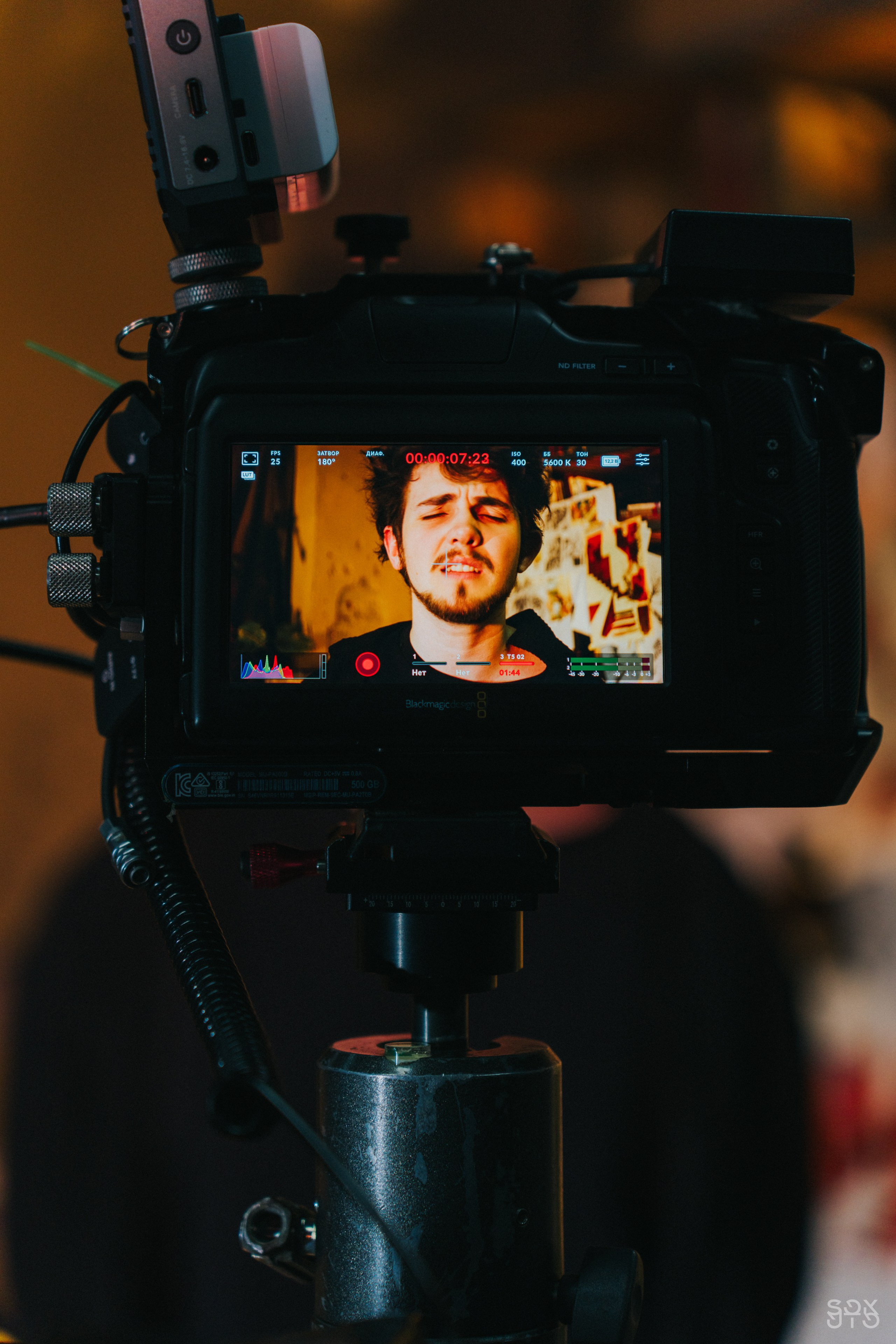 BAKED ROLL x Grad! ent